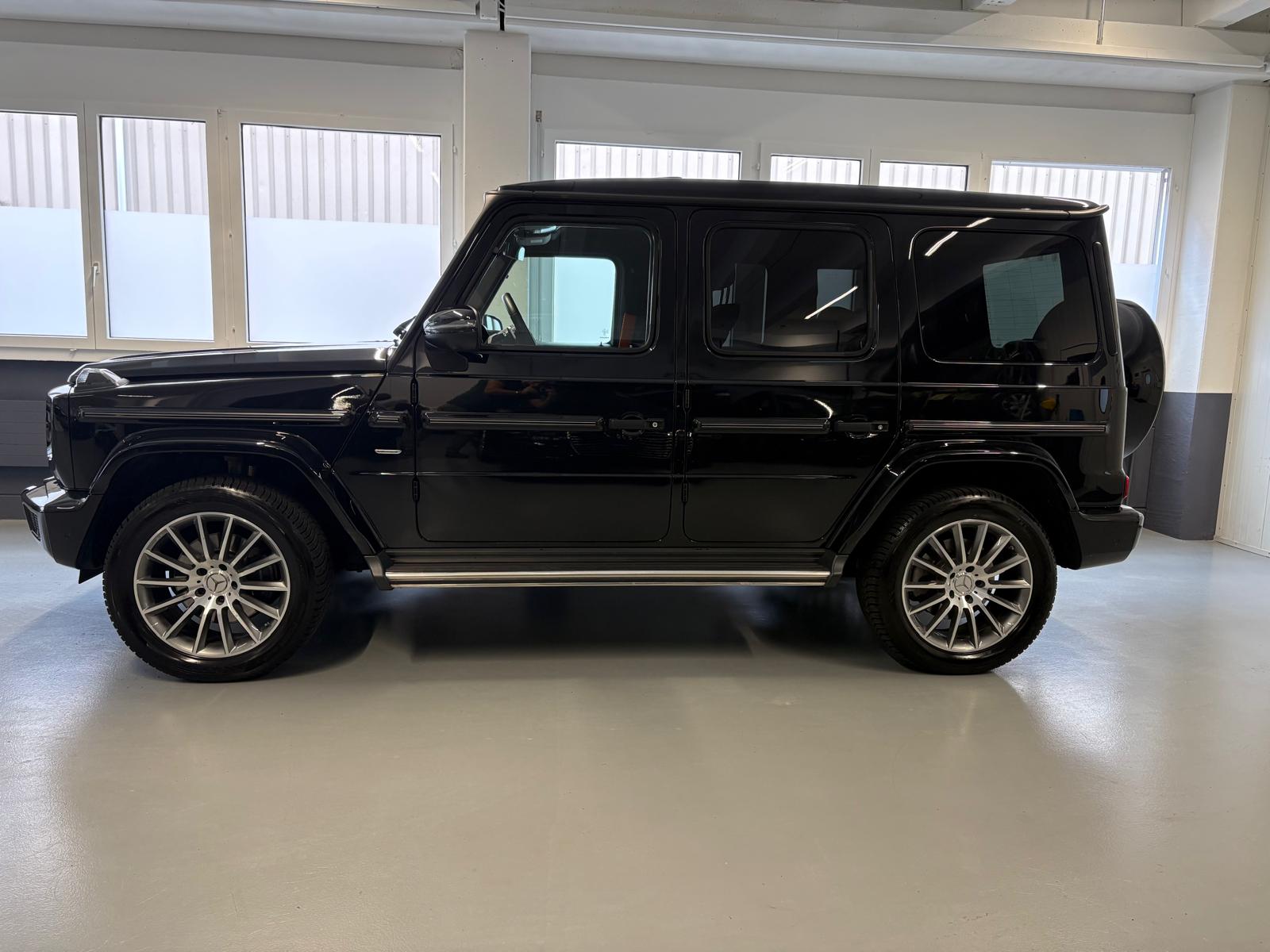 MERCEDES-BENZ G 400 d Stronger Than Time Edition 9G-Tronic-showroom-element-1