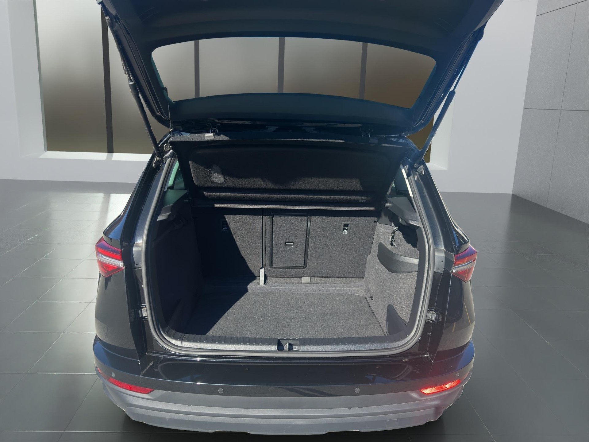 SKODA Karoq 1.5 TSI Ambition DSG-image-11