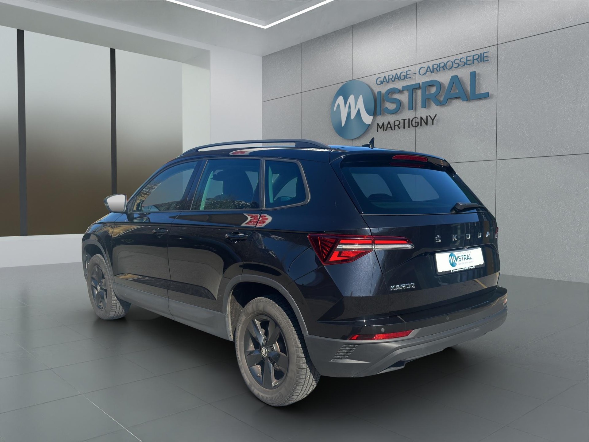 SKODA Karoq 1.5 TSI Ambition DSG-image-2