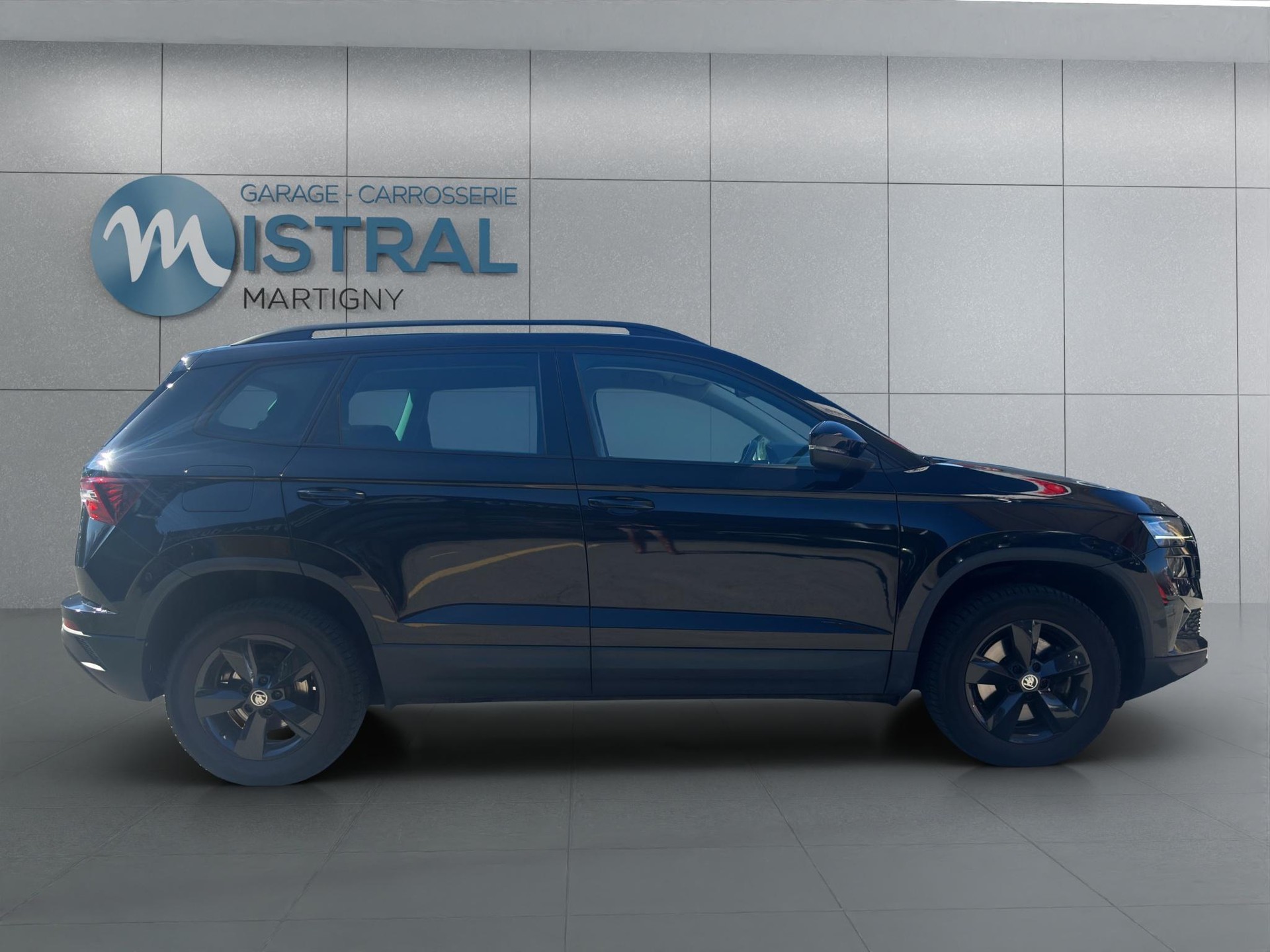 SKODA Karoq 1.5 TSI Ambition DSG-image-5