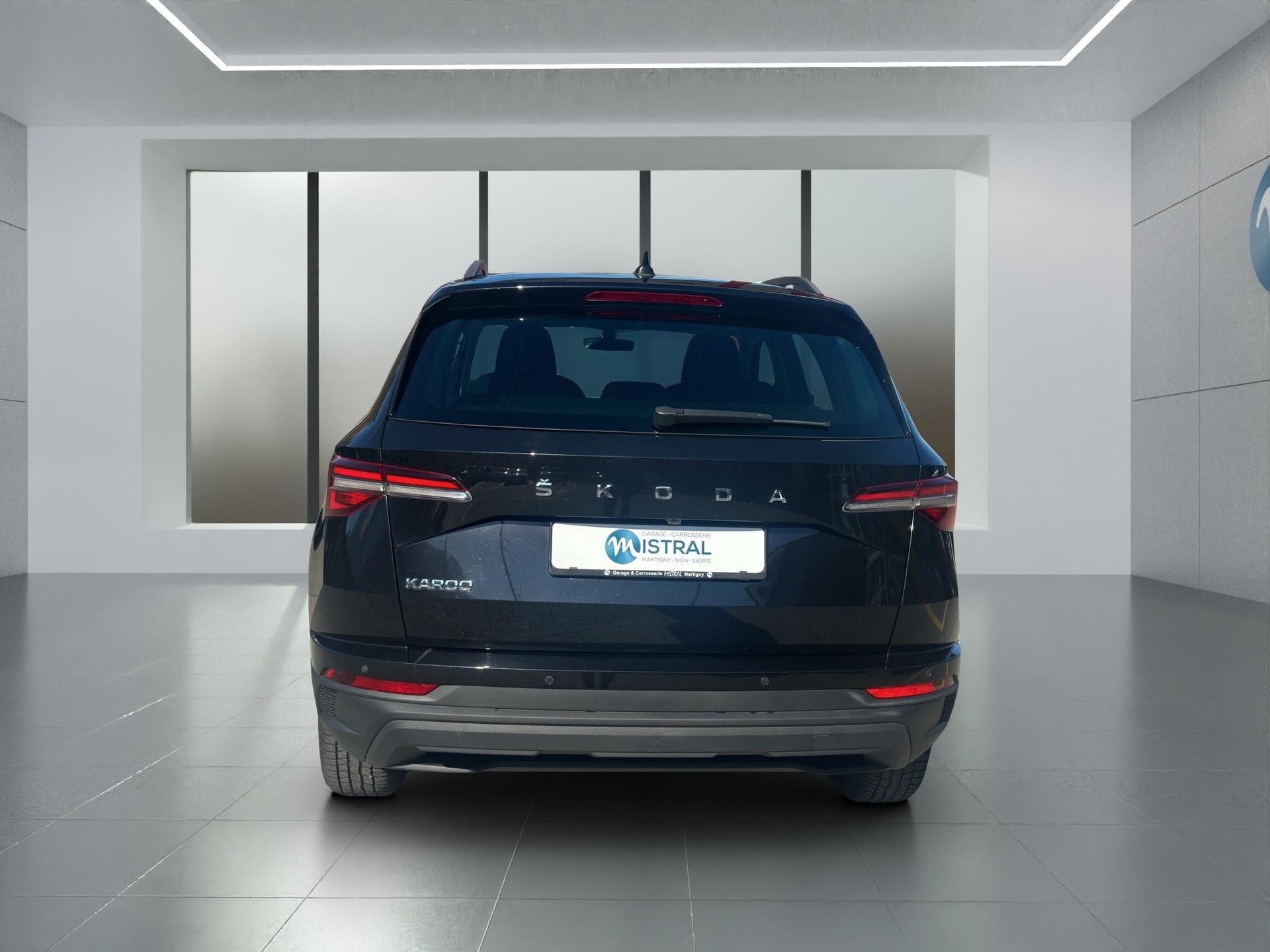 SKODA Karoq 1.5 TSI Ambition DSG-image-3