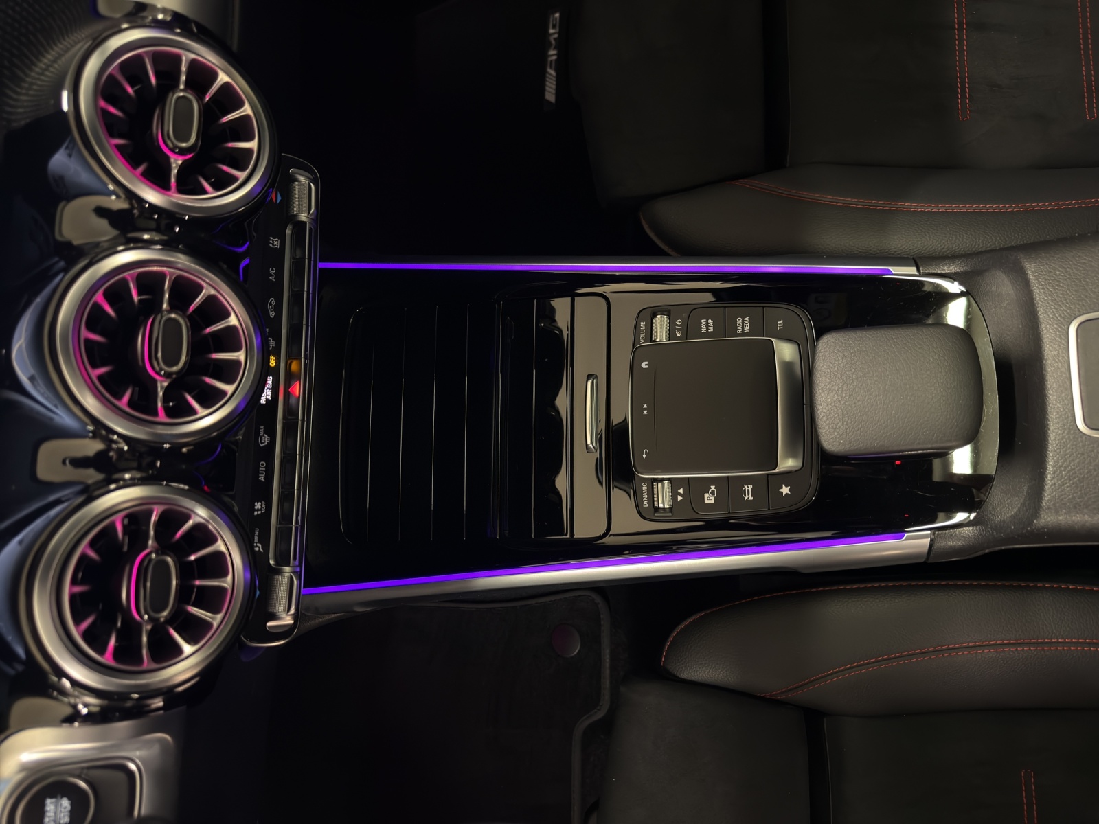 MERCEDES-BENZ EQB 300 4M-image-9