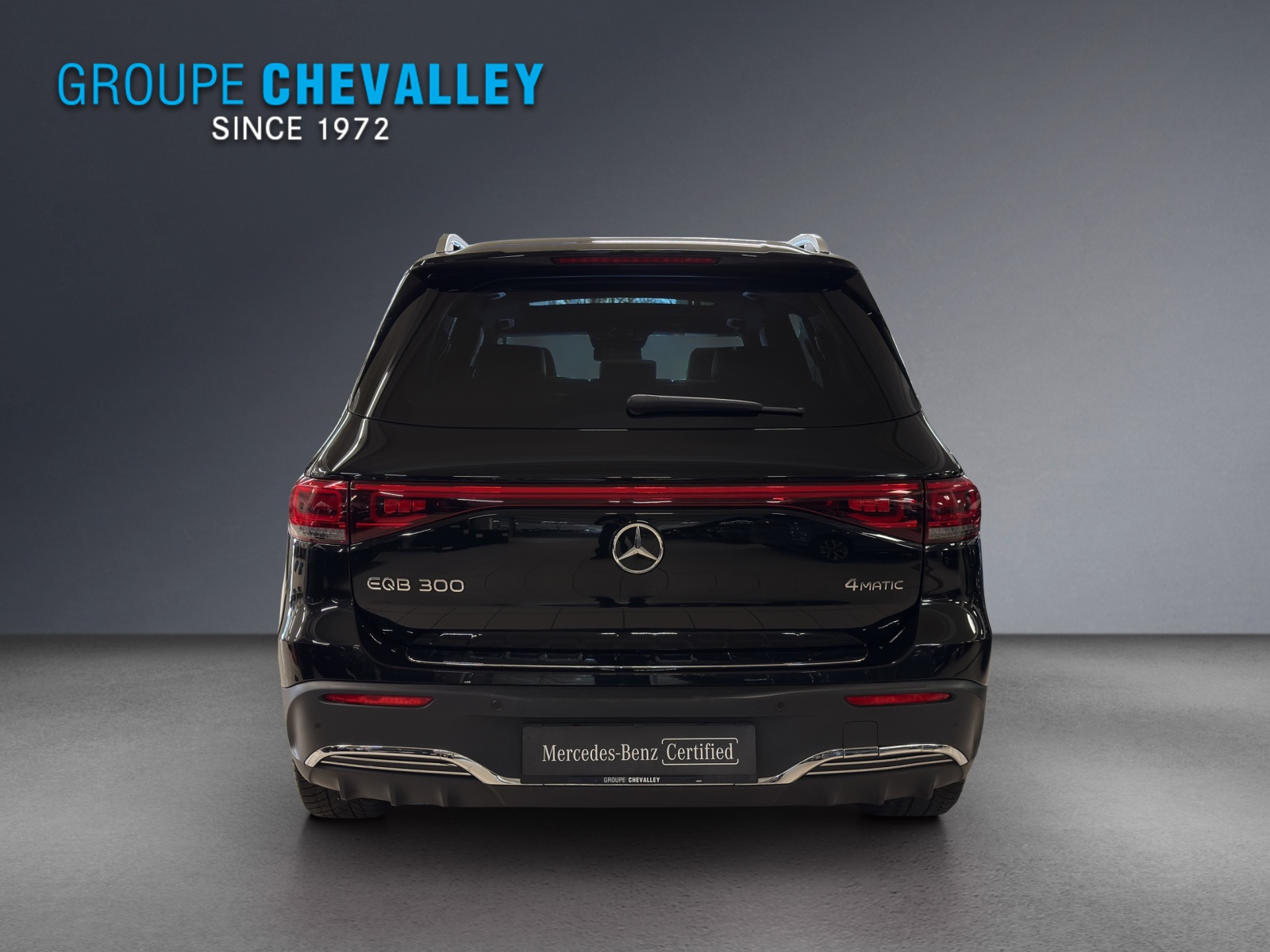 MERCEDES-BENZ EQB 300 4M-image-4
