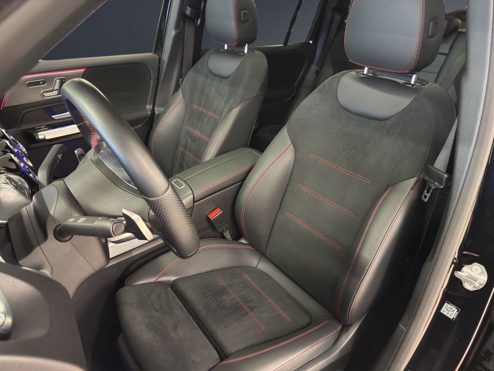 Image MERCEDES-BENZ EQB-300 EQB 300 4M