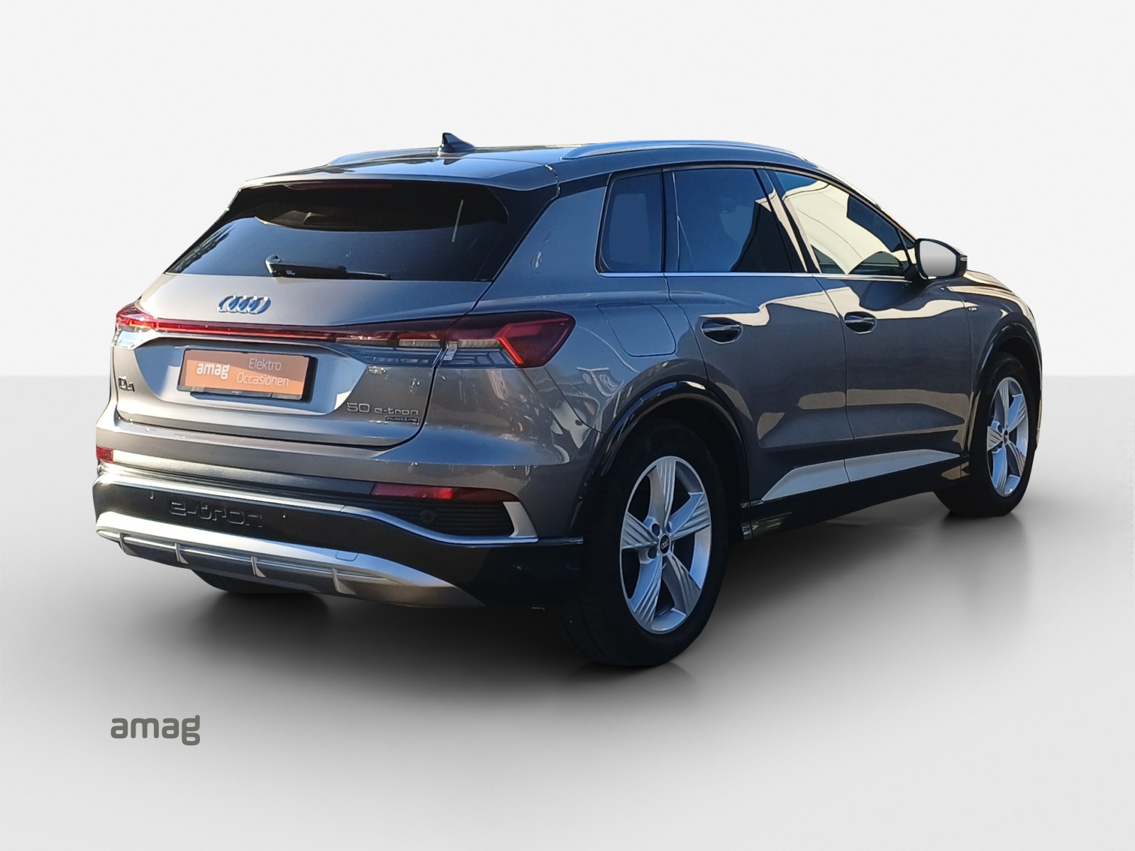 AUDI Q4 e-tron 50 quattro-image-5
