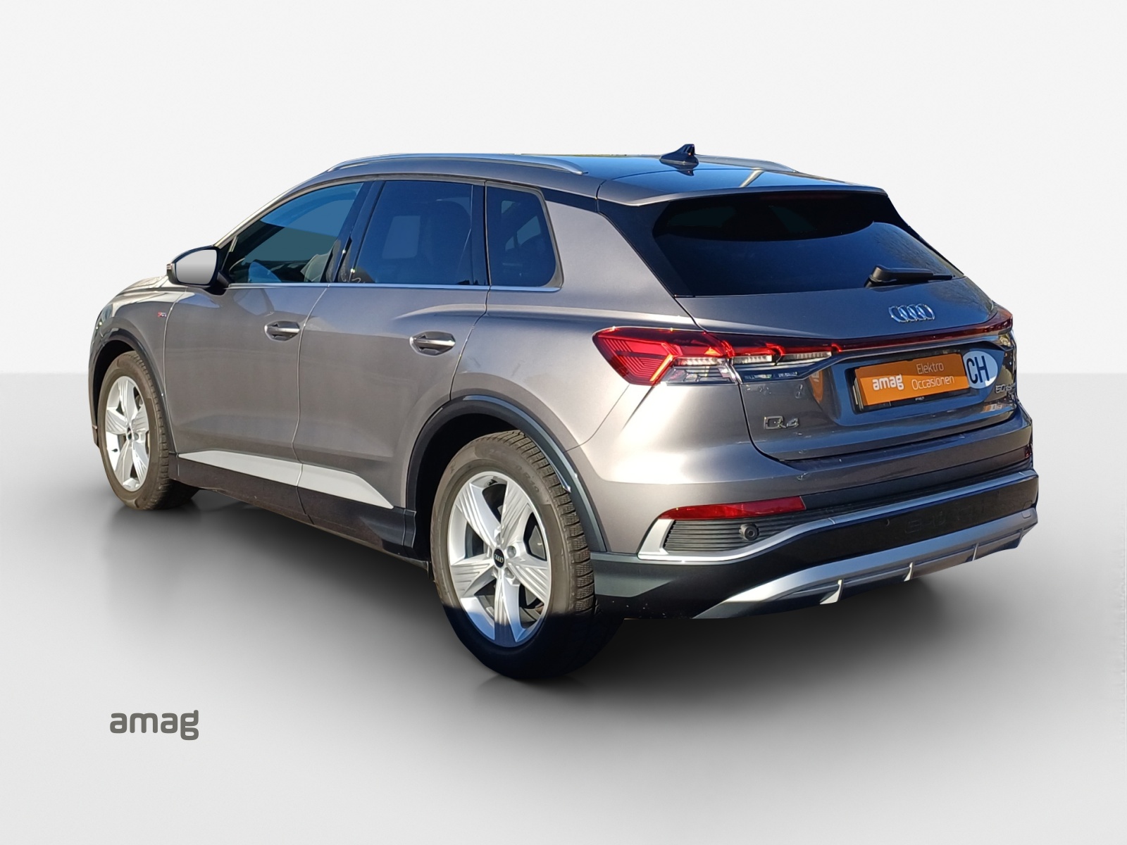 AUDI Q4 e-tron 50 quattro-image-2
