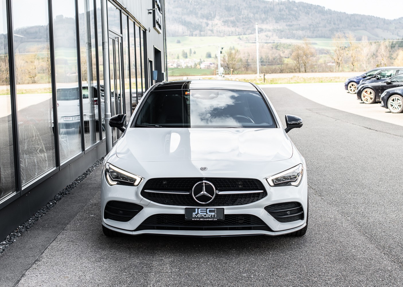 MERCEDES-BENZ CLA 250 AMG Line 4Matic-image-2