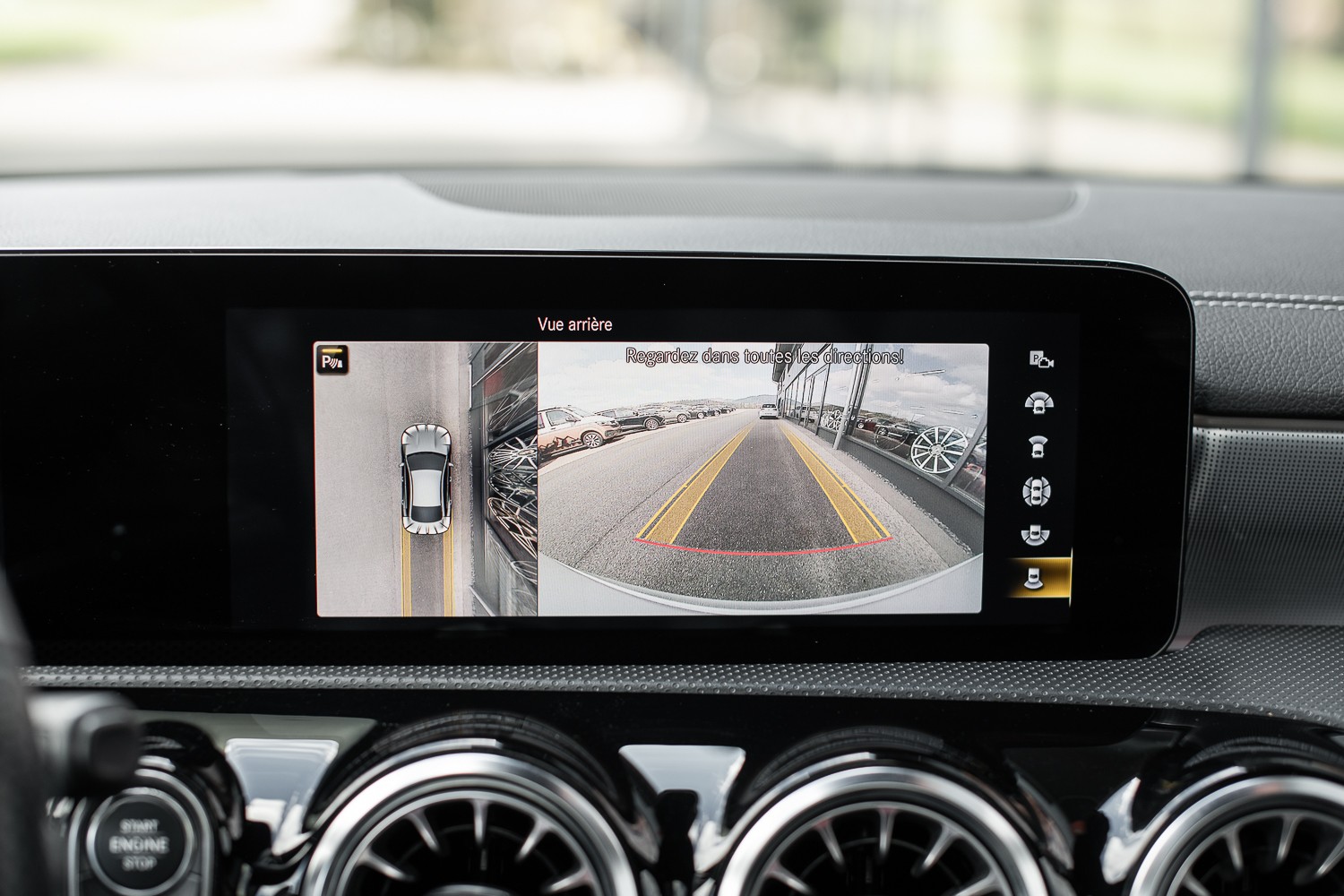 MERCEDES-BENZ CLA 250 AMG Line 4Matic-image-16