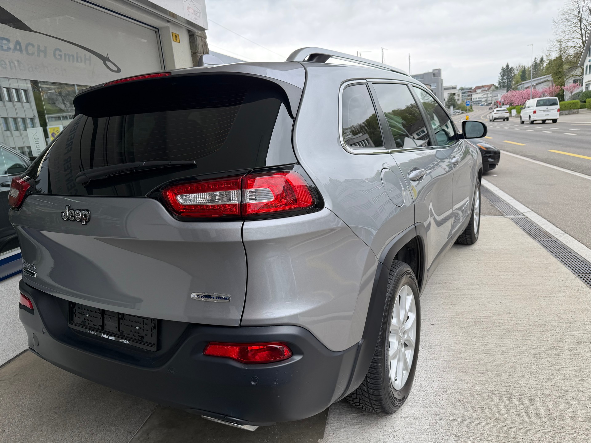 JEEP Cherokee 2.0TD Limited AWD 9ATX-image-3