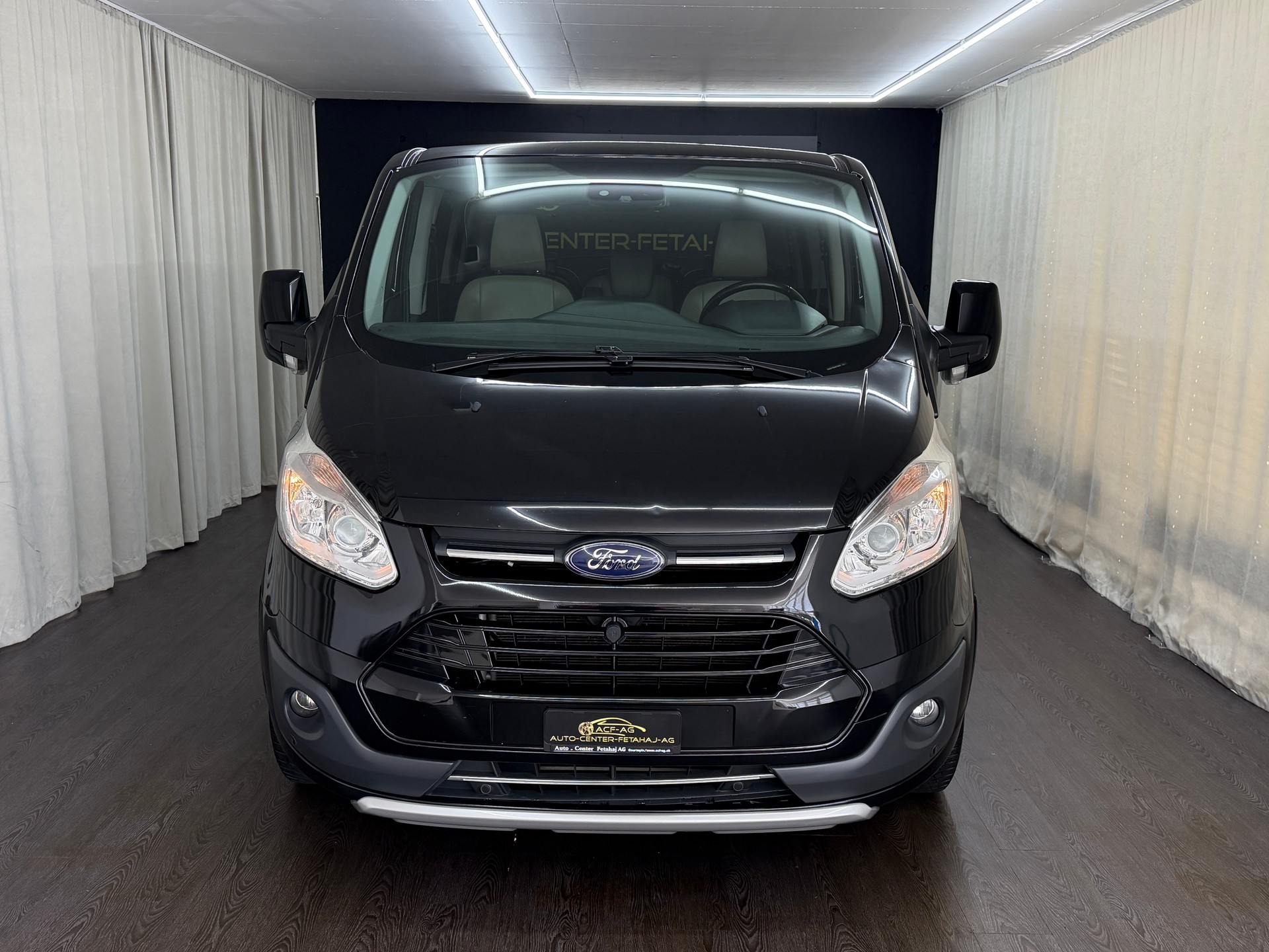 FORD Tourneo Custom 310 L1H1 Titanium-image-1