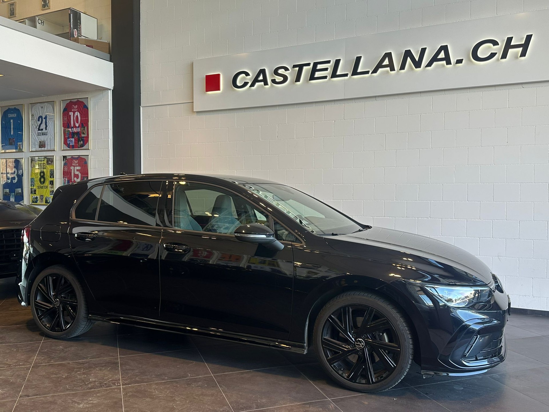 VW Golf 2.0 TSI R-Line DSG 4 Motion-image-0