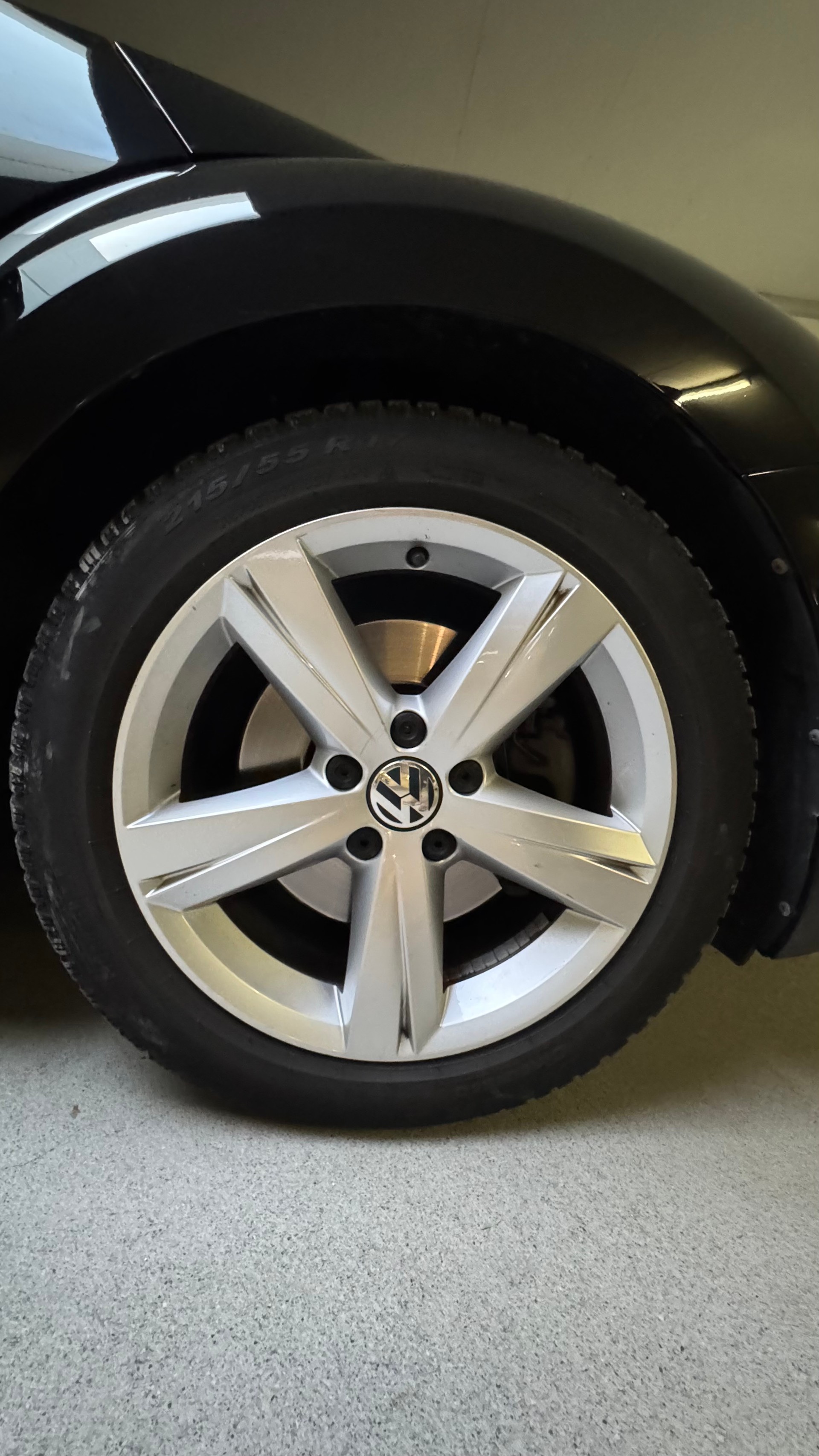 VW Beetle Cabrio 1.4 TSI Sport DSG / Einzigartige Rarität mit Top Ausstattung, hervorragendem Zustand und idealer Fahrkombination-image-11