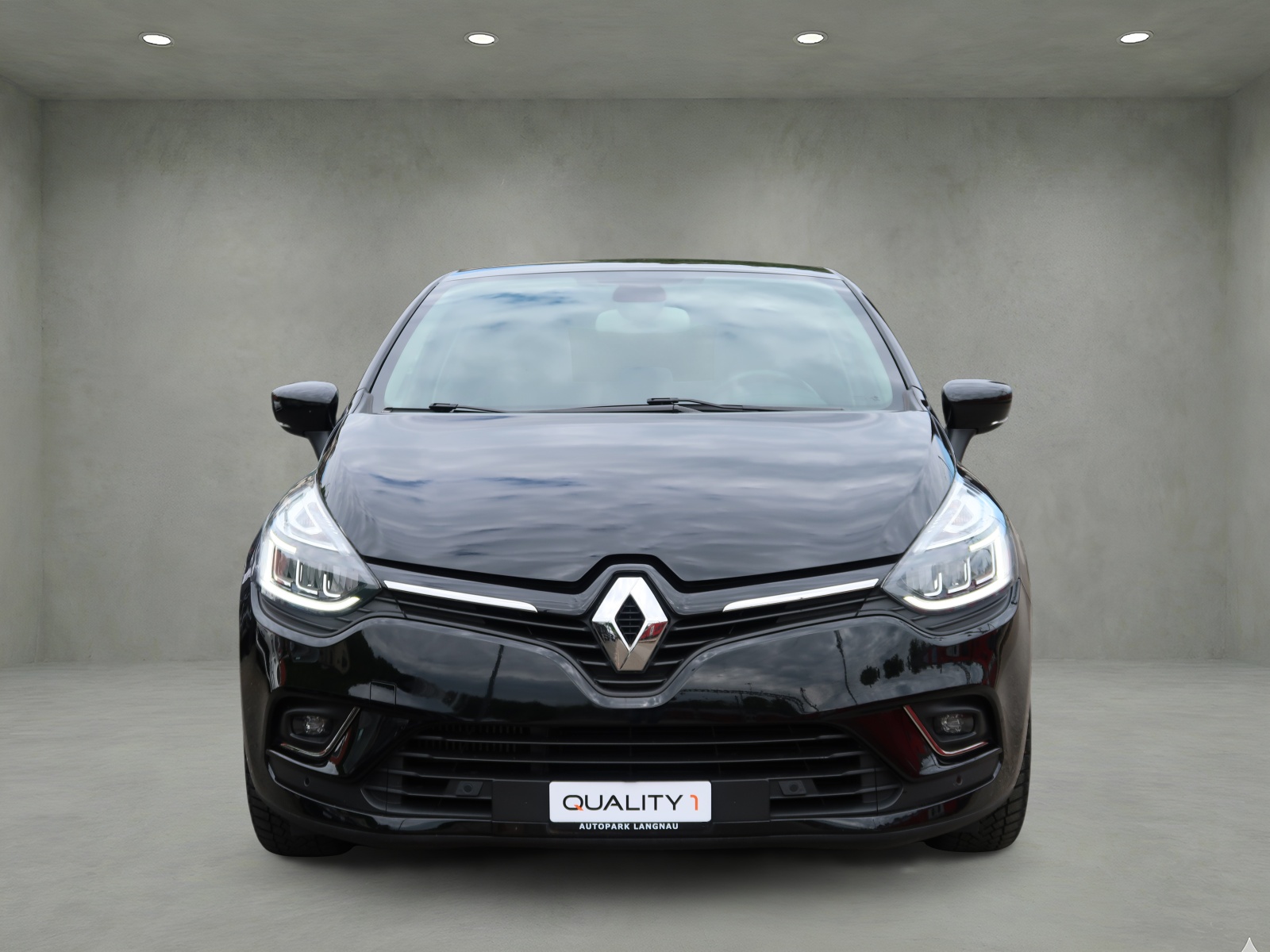 RENAULT Clio 1.2 16V T 90th Anniversary-image-1