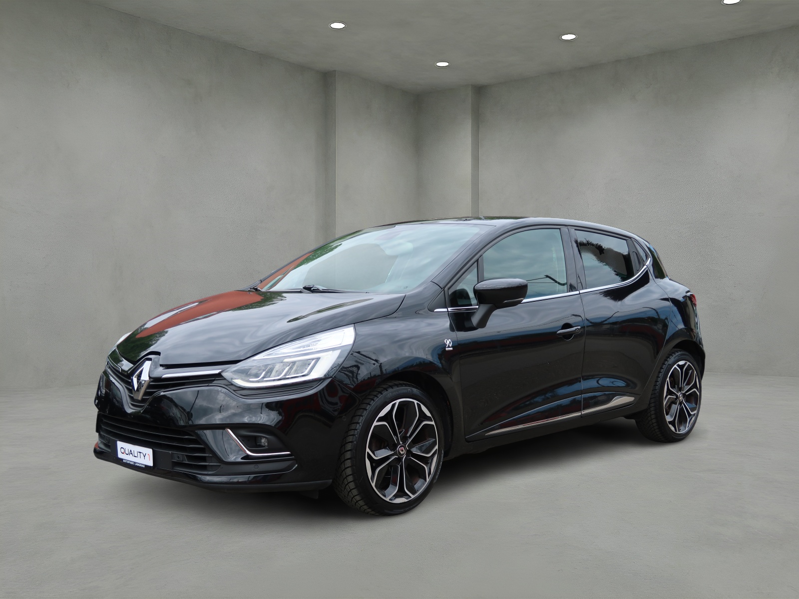 RENAULT Clio 1.2 16V T 90th Anniversary-image-0