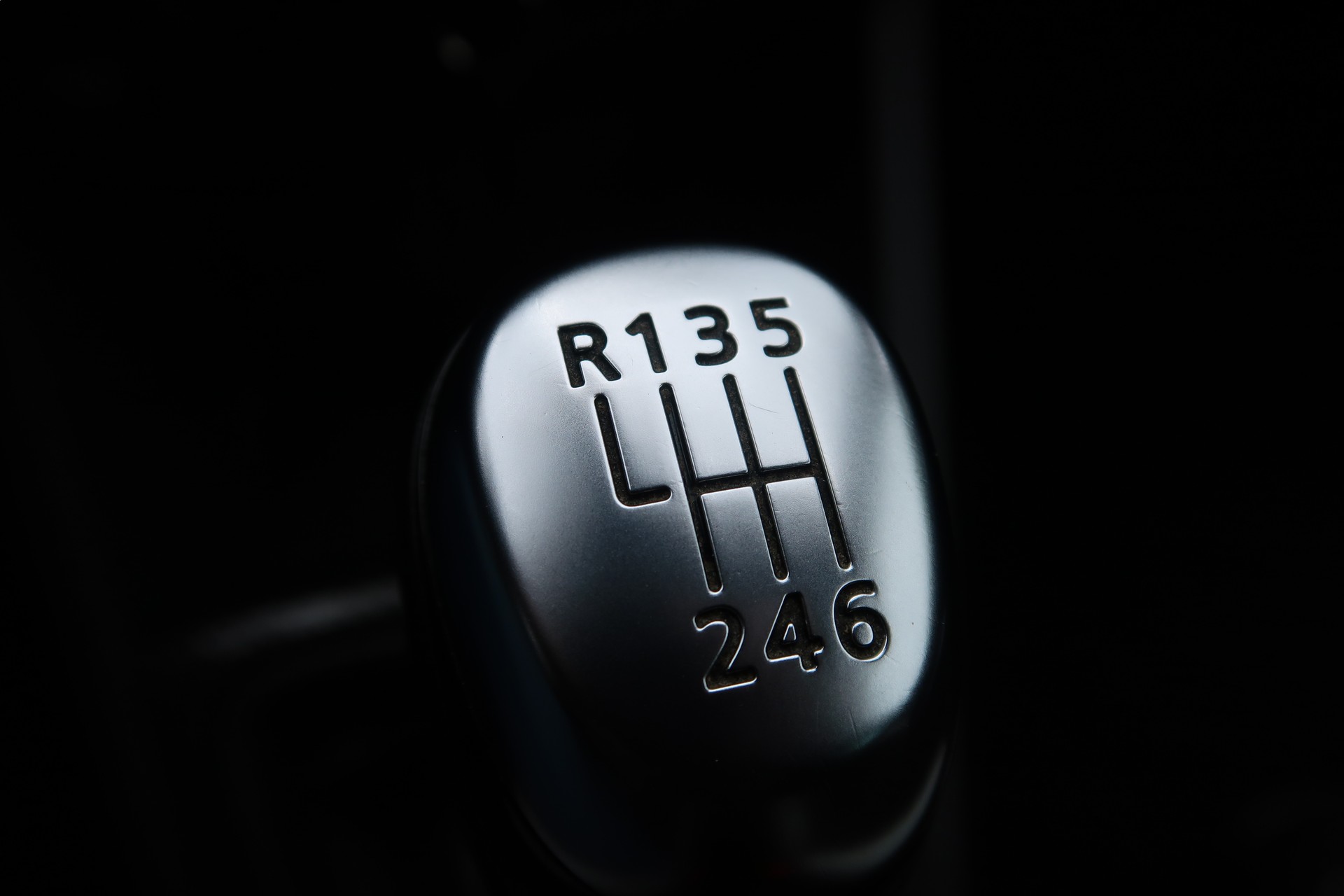 RENAULT Clio 1.2 16V T 90th Anniversary-image-15