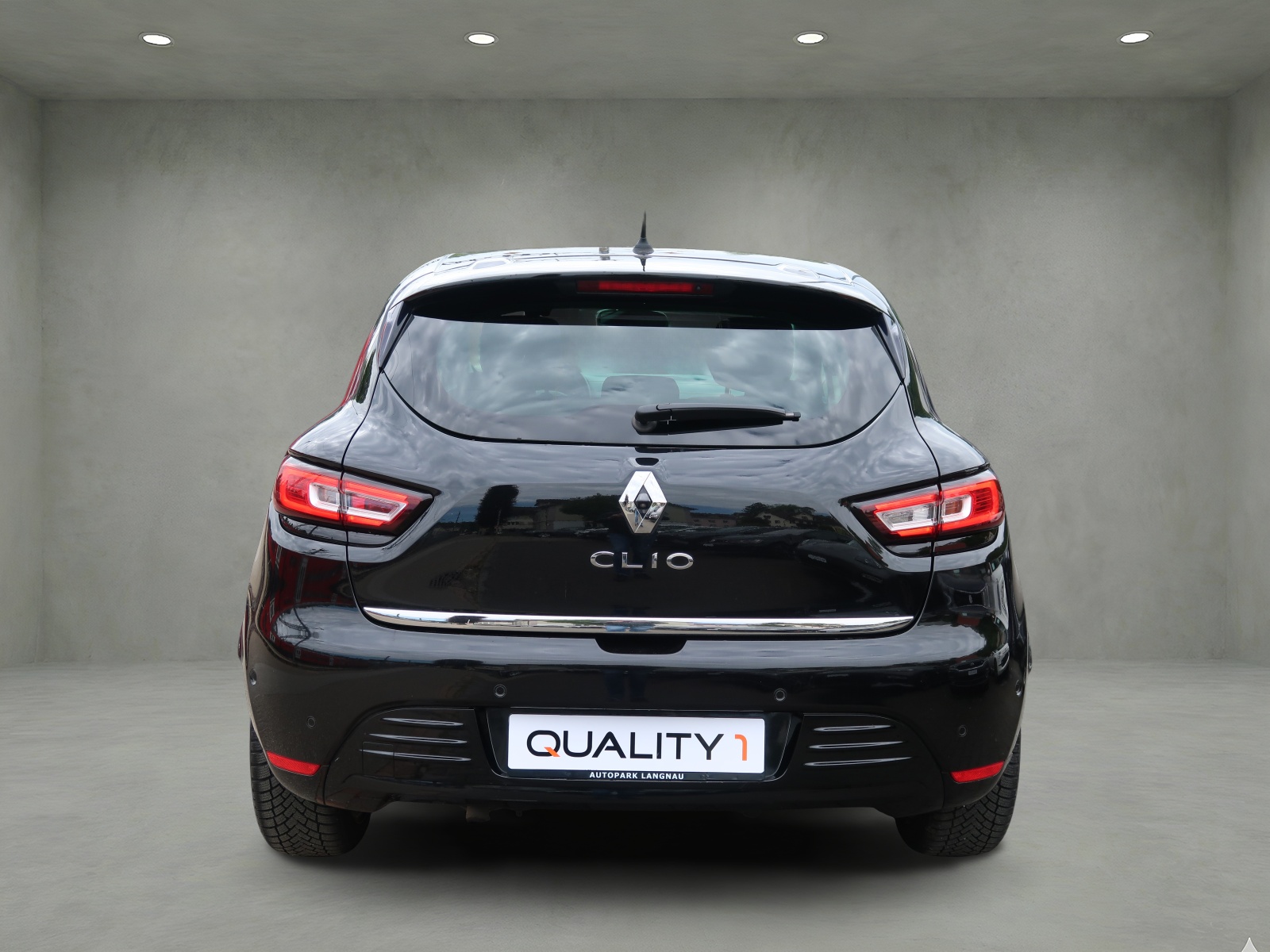 RENAULT Clio 1.2 16V T 90th Anniversary-image-5
