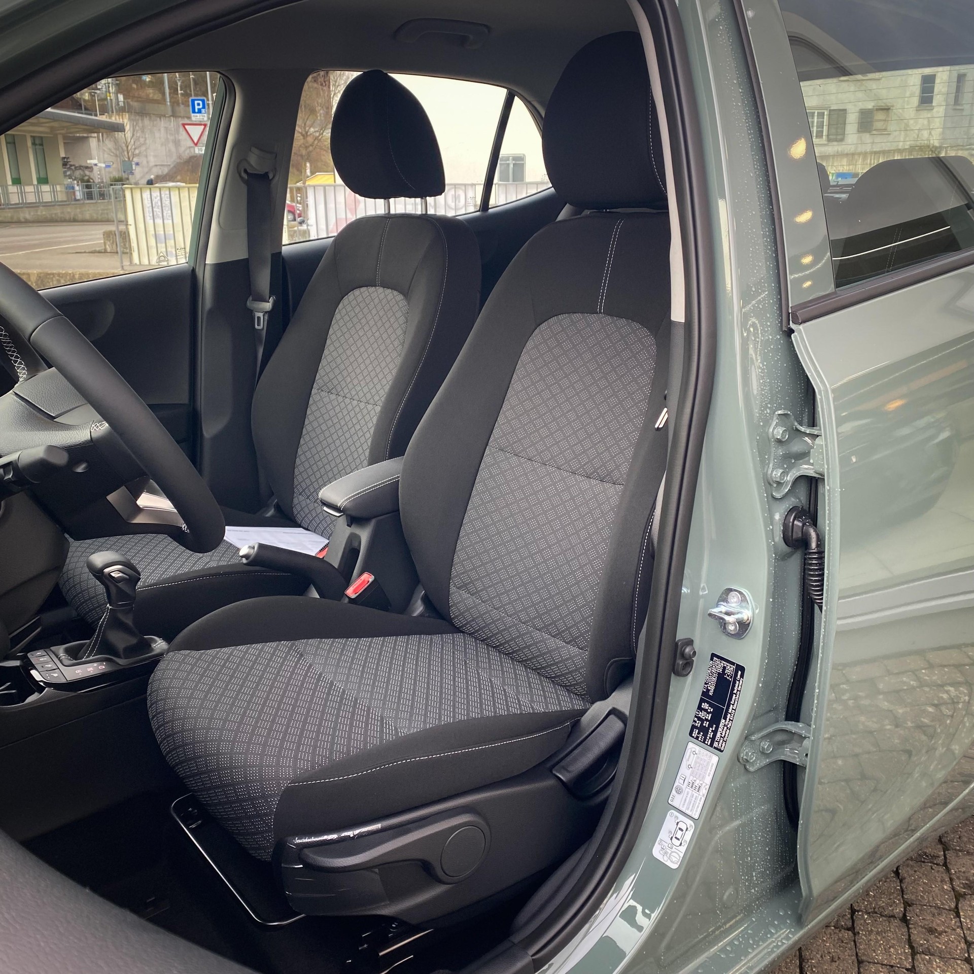 KIA Picanto 1.0 GDi First Edition-image-12