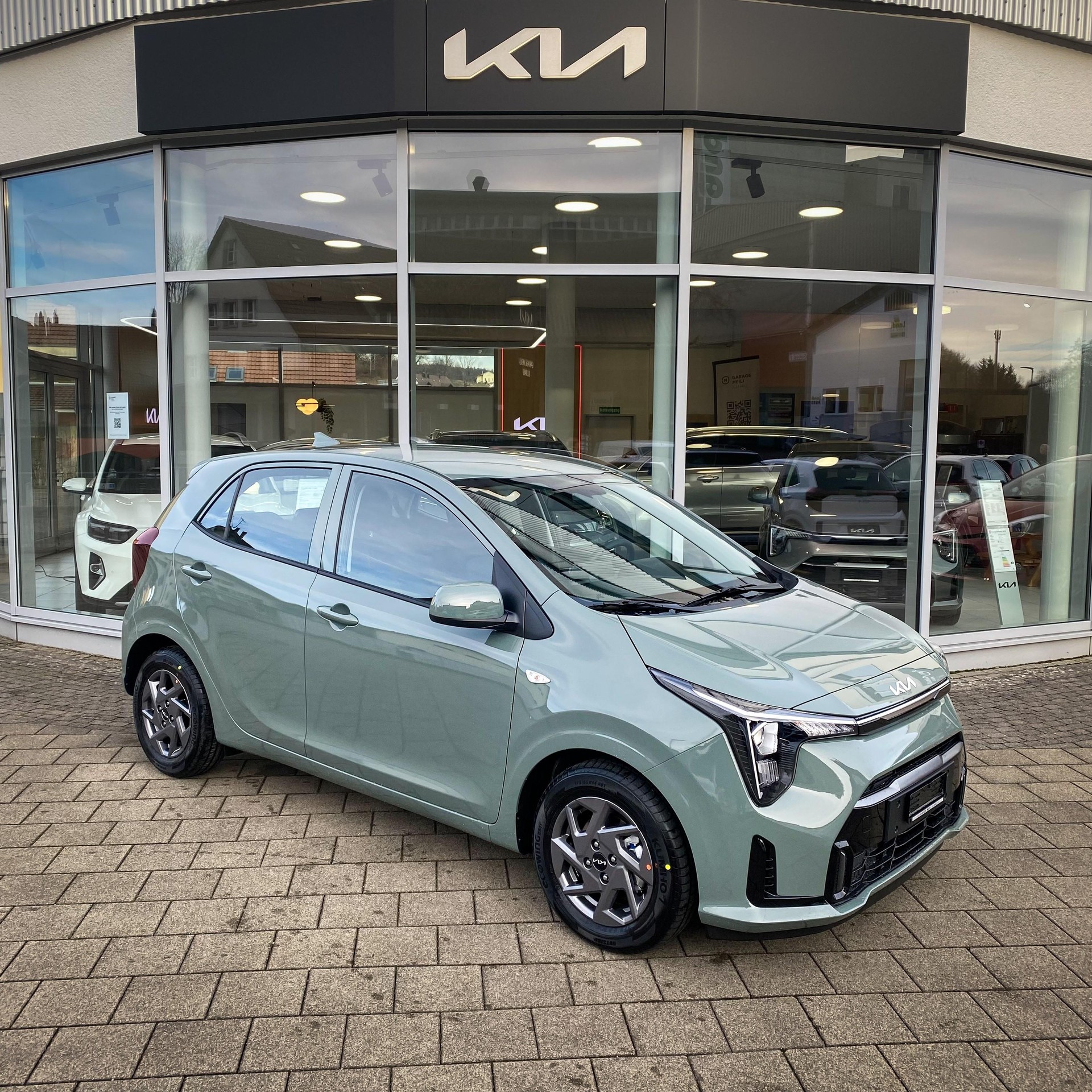 KIA Picanto 1.0 GDi First Edition-image-0