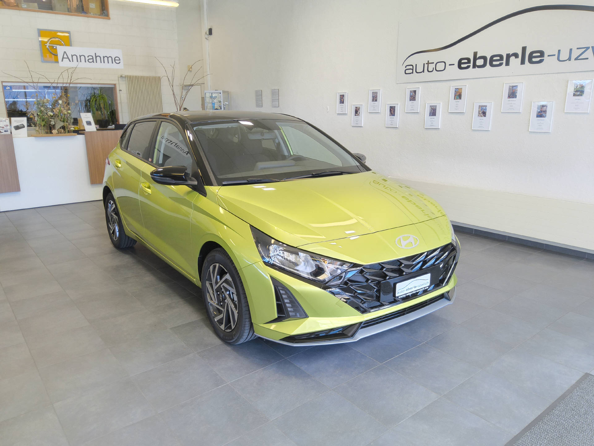 HYUNDAI i20 1.0 T-GDi Amplia-image-1