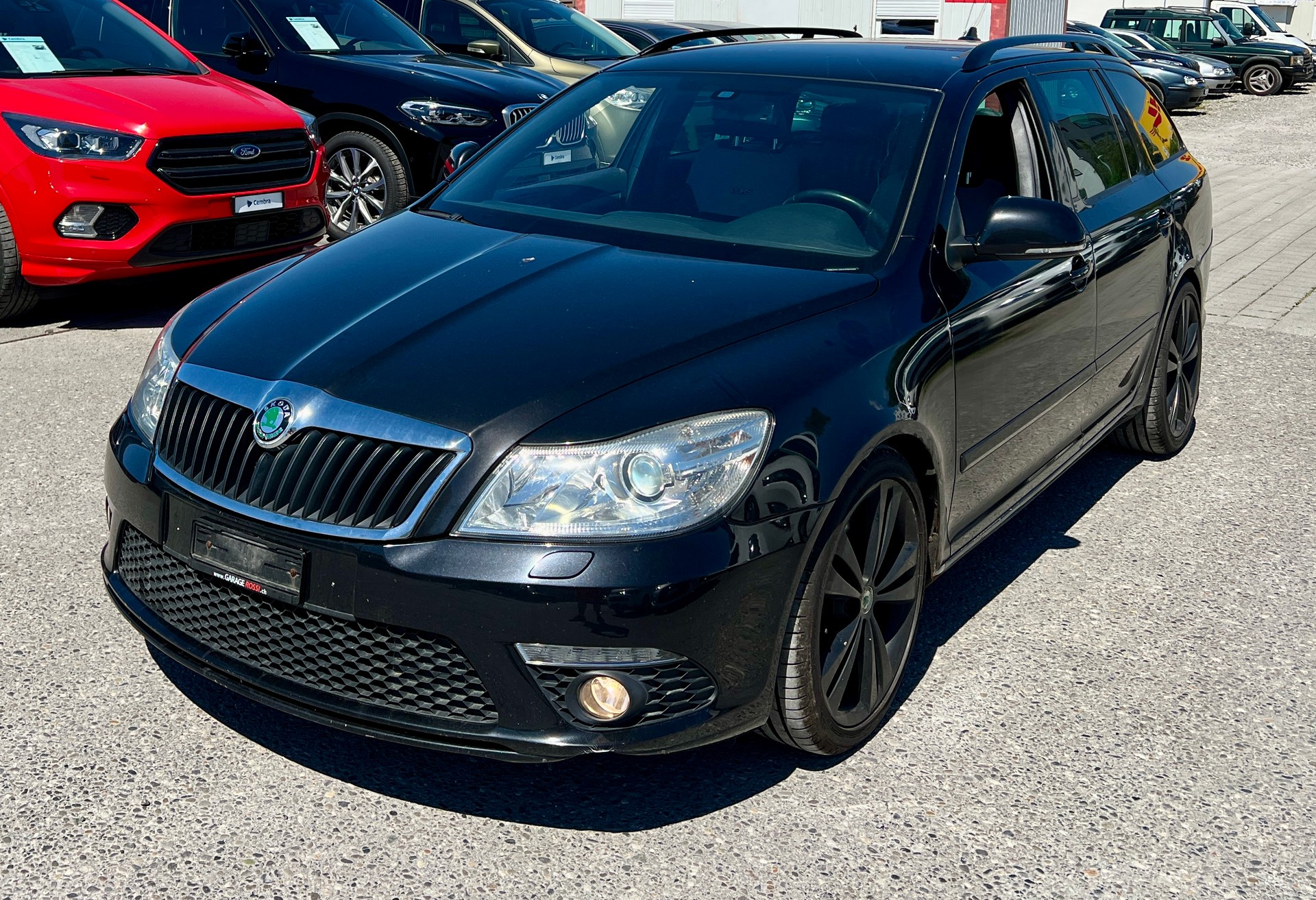 SKODA Octavia Combi 2.0 TDI RS Klimatronik * Alufelgen * Sensoren * Sitzheizung * Navigation * Xenon * BO5)