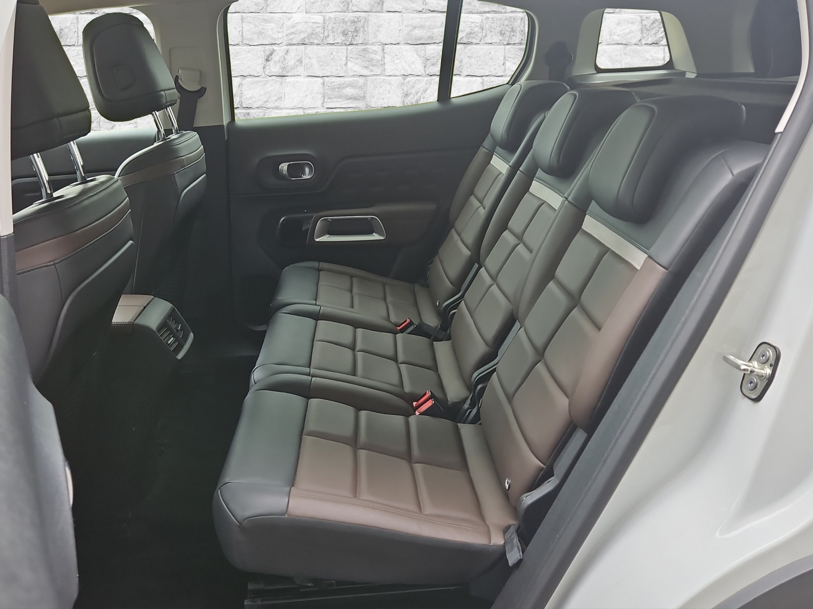 CITROEN C5 Aircross 1.6 Plug-in Hybrid Shine-image-7