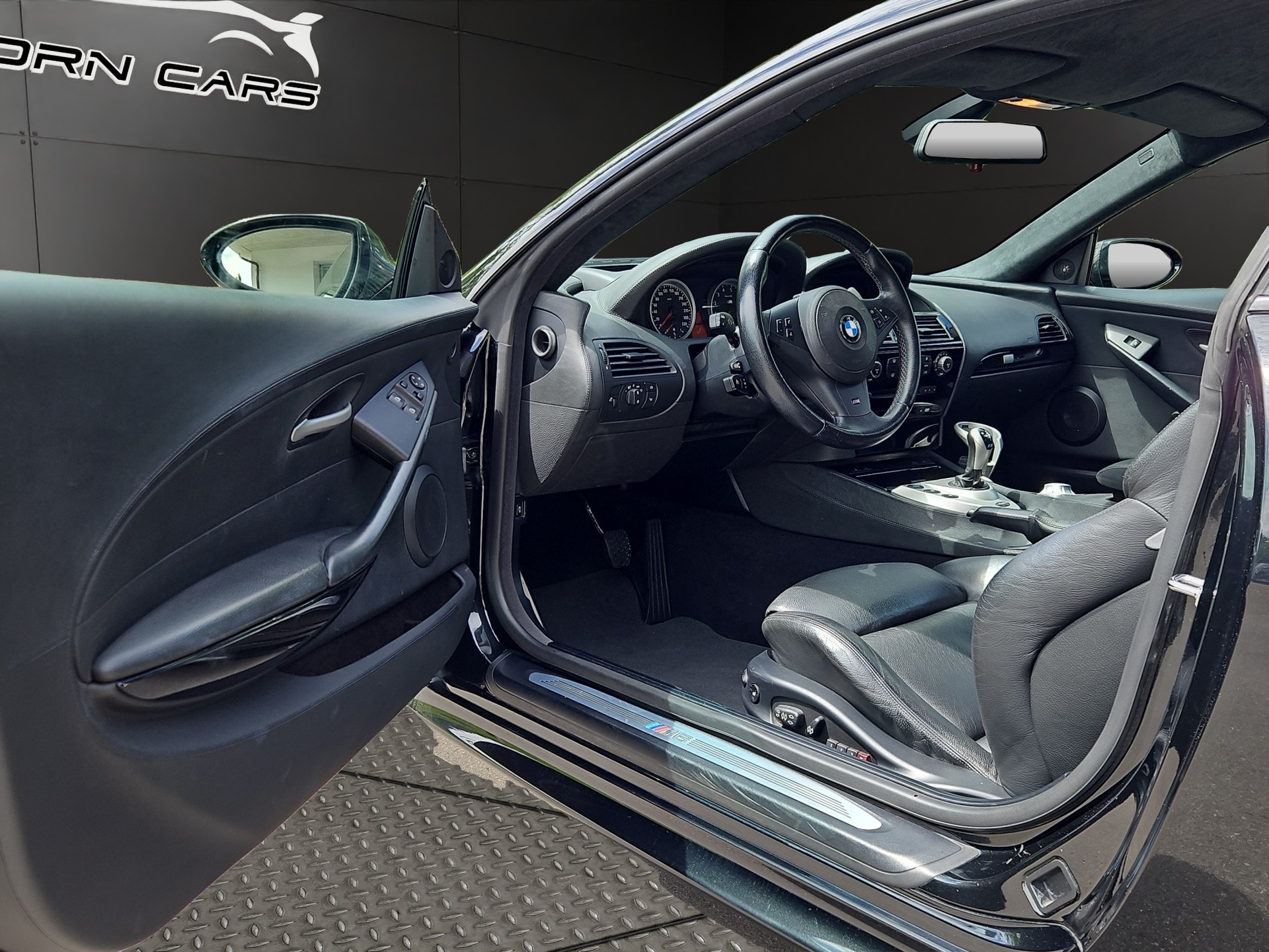 BMW M6-image-16
