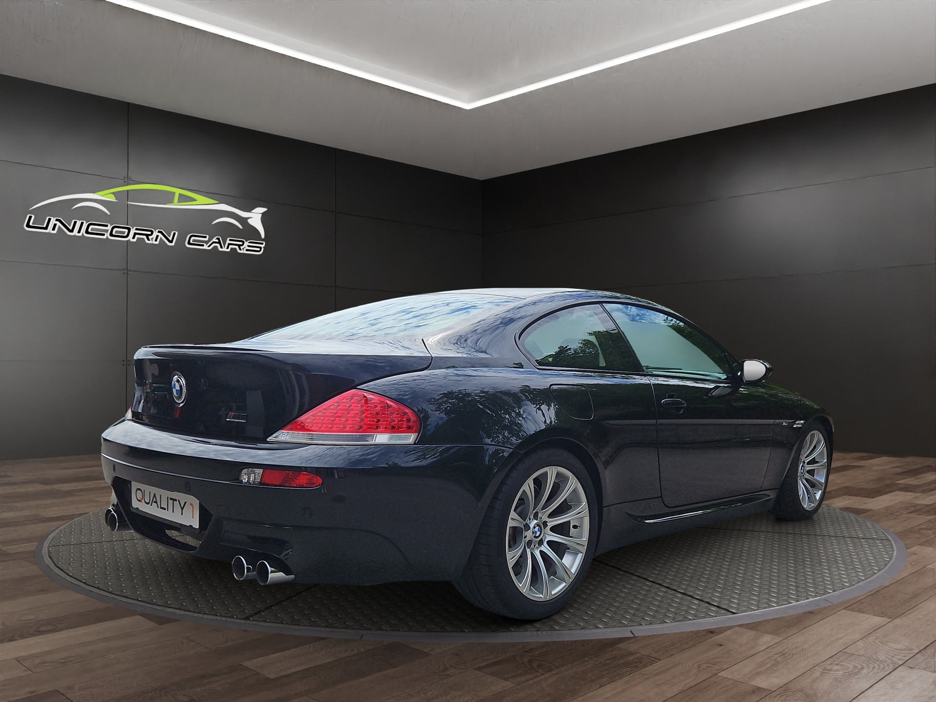 BMW M6-showroom-element-3