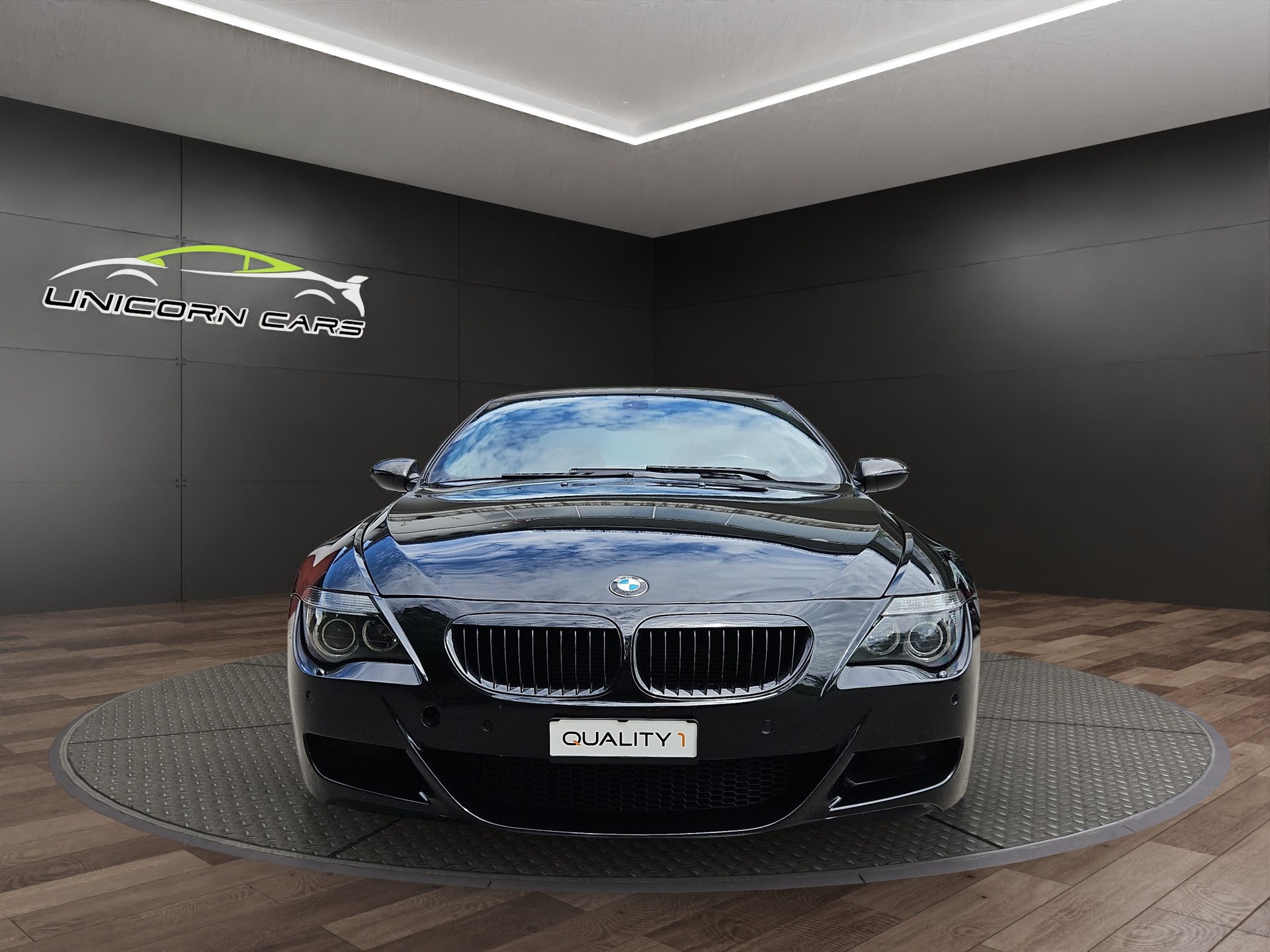 BMW M6-showroom-element-1
