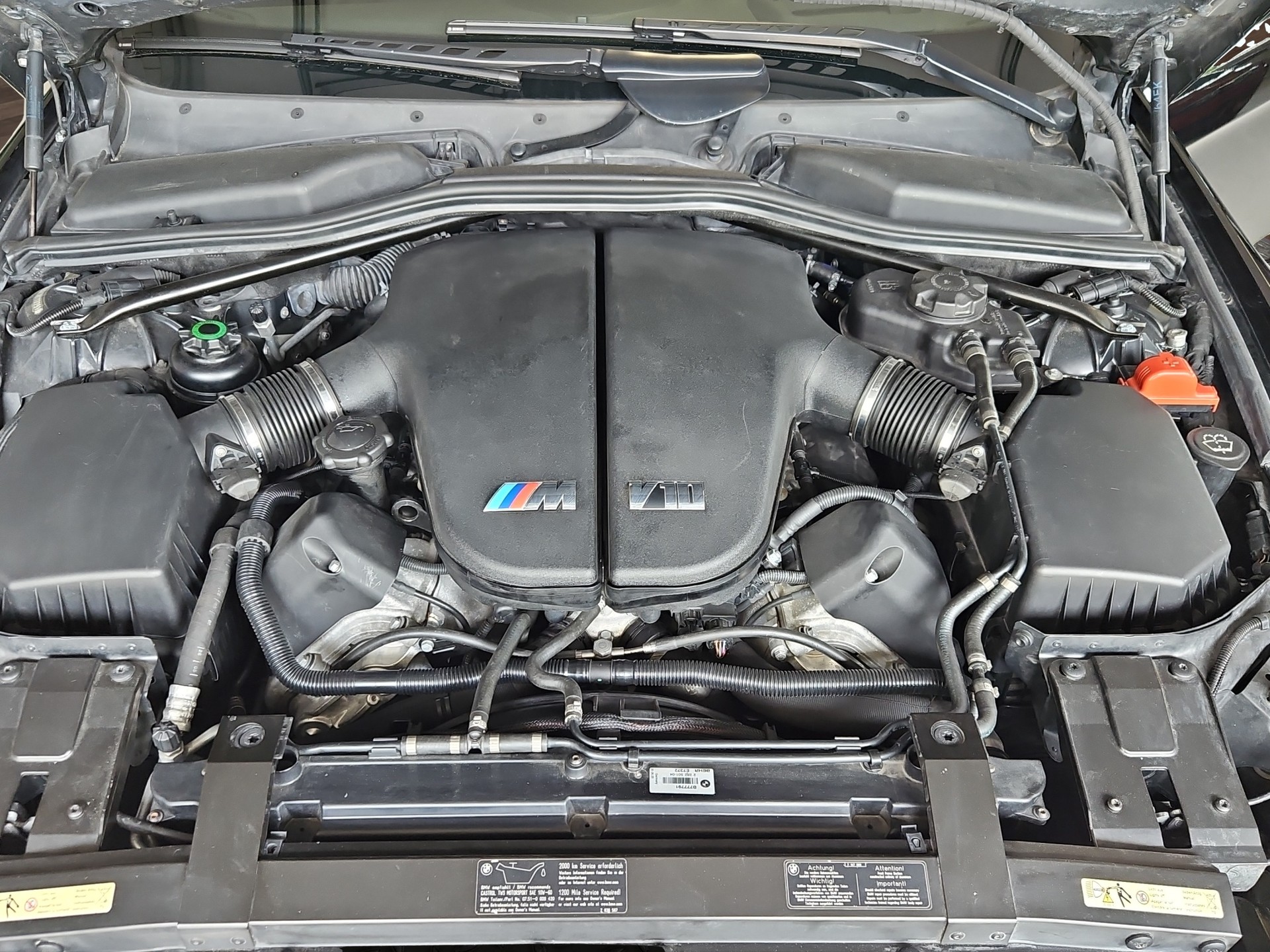 BMW M6-image-13