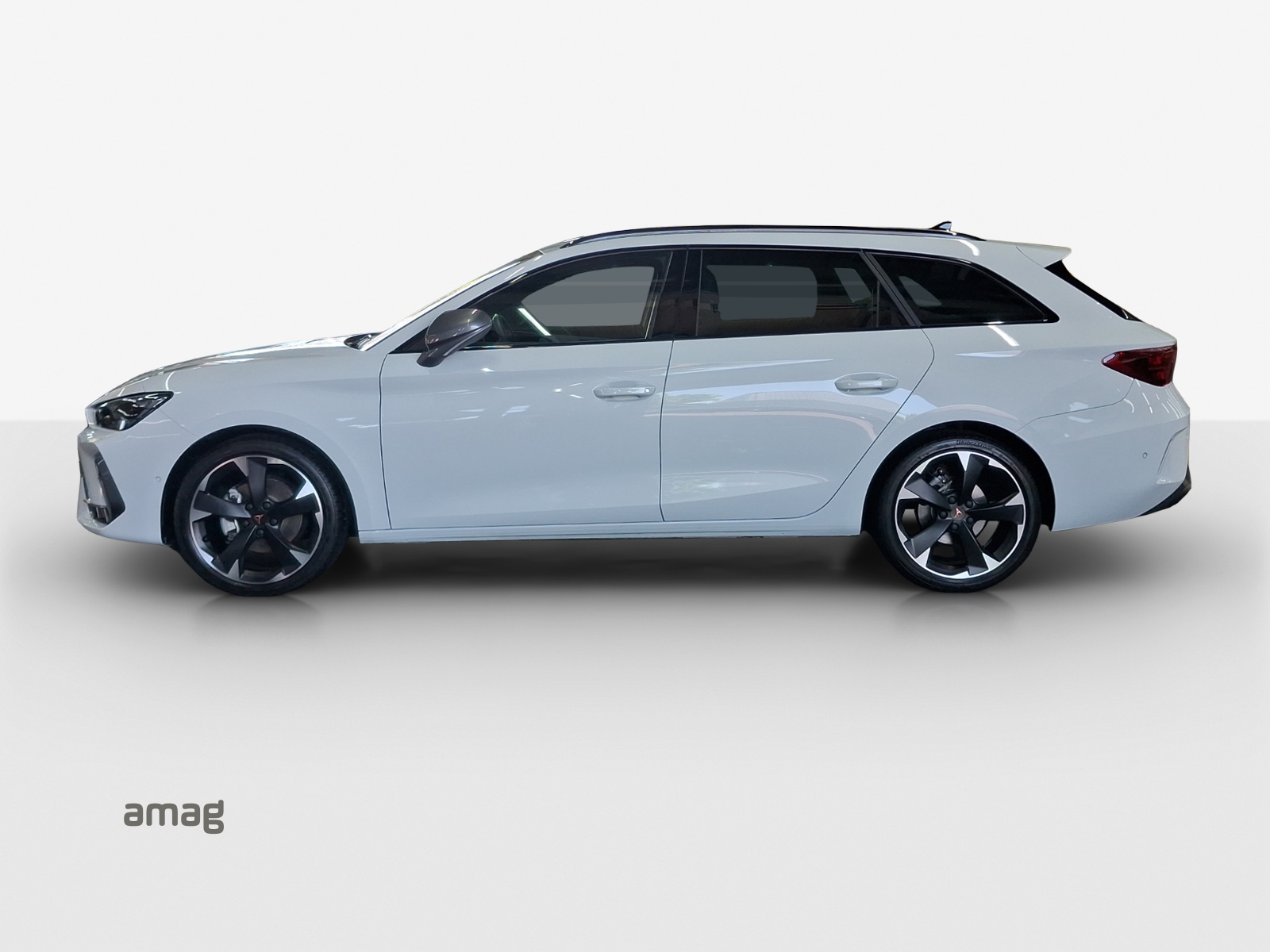 CUPRA LEON ST 1.5 e-HYBRID pHEV DSG-image-1