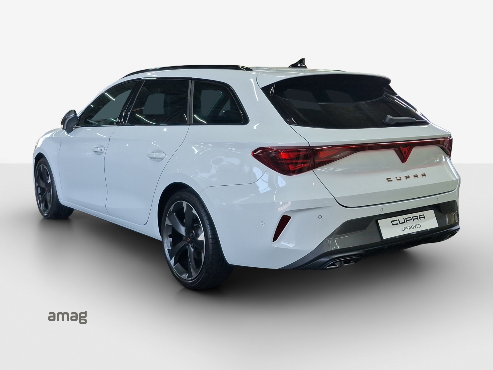 CUPRA LEON ST 1.5 e-HYBRID pHEV DSG-image-2