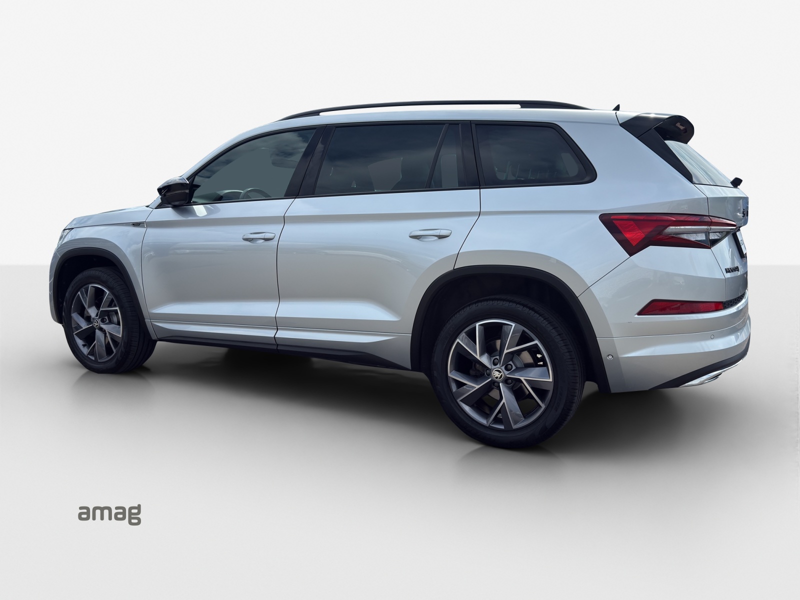 SKODA Kodiaq 2.0 TSI 4x4 SportLine-image-2