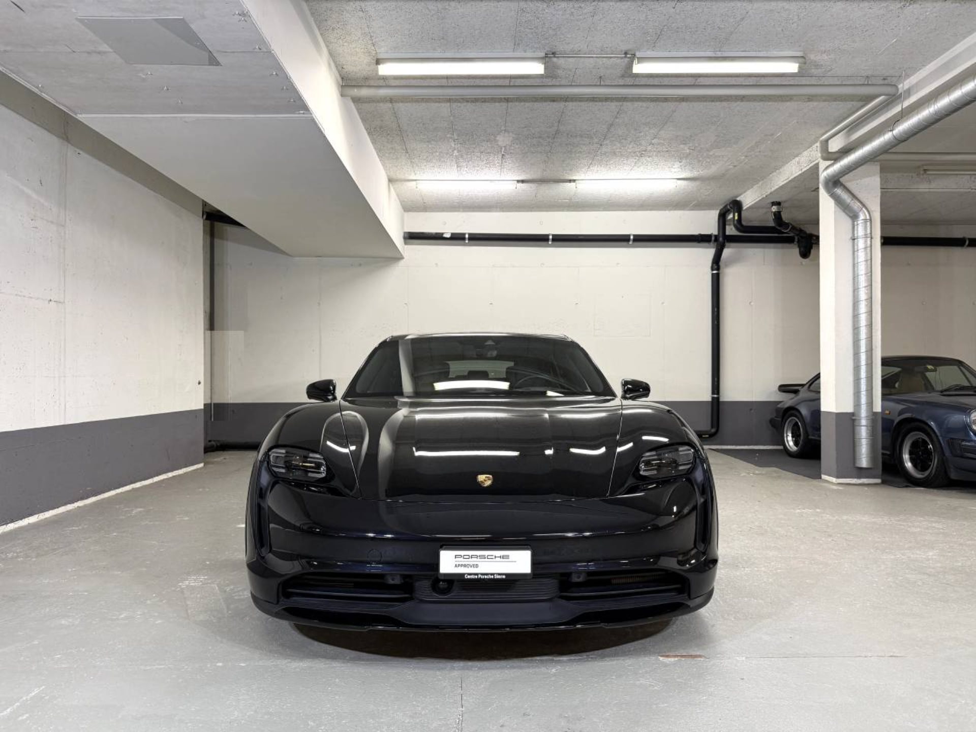 PORSCHE Taycan 4 Cross Turismo (MY22)-image-8