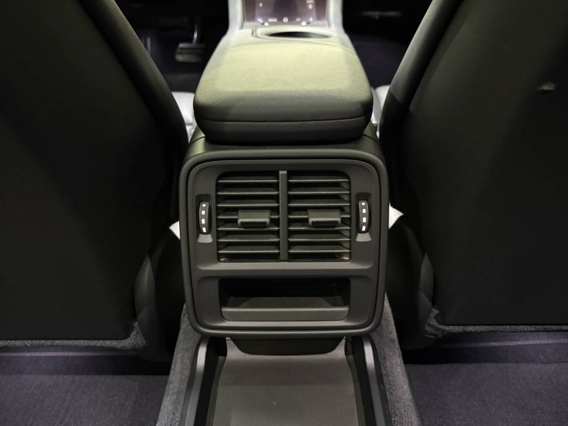 PORSCHE Taycan 4 Cross Turismo (MY22)-image-19