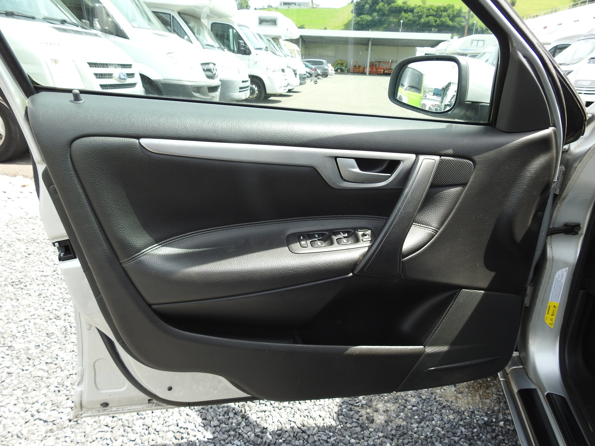 VOLVO V70 2.5T AWD Move-image-9