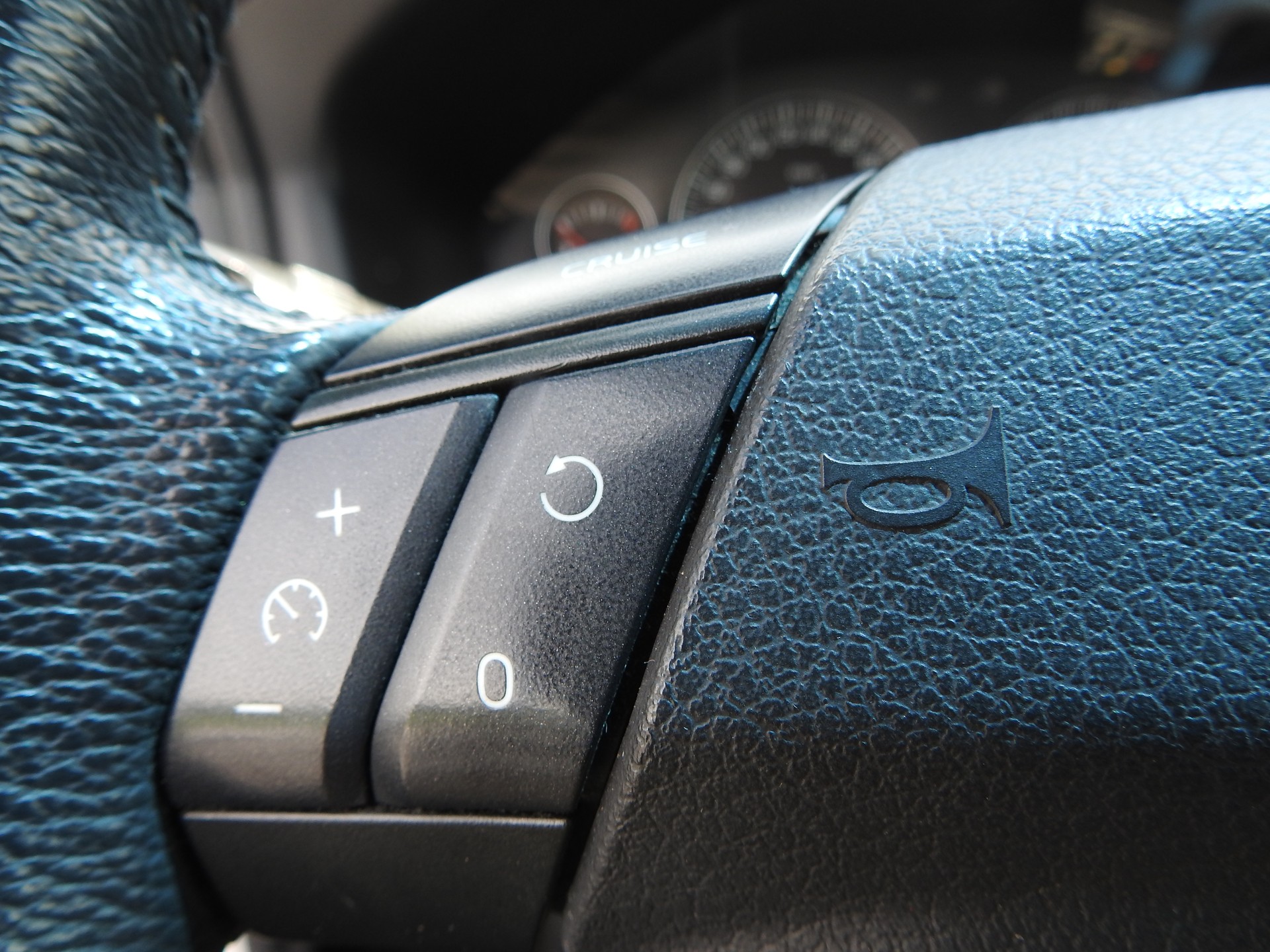 VOLVO V70 2.5T AWD Move-image-23