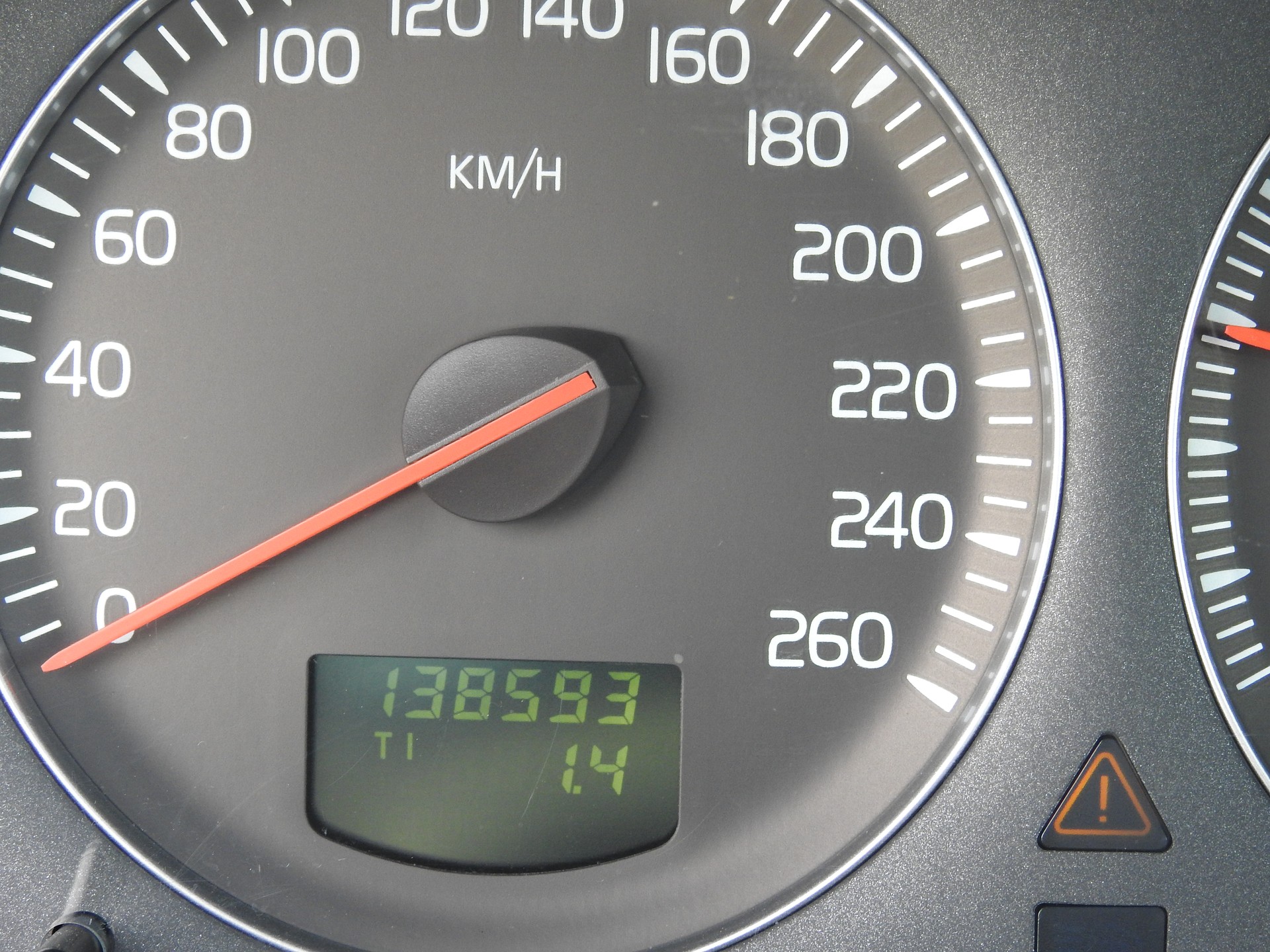 VOLVO V70 2.5T AWD Move-image-21