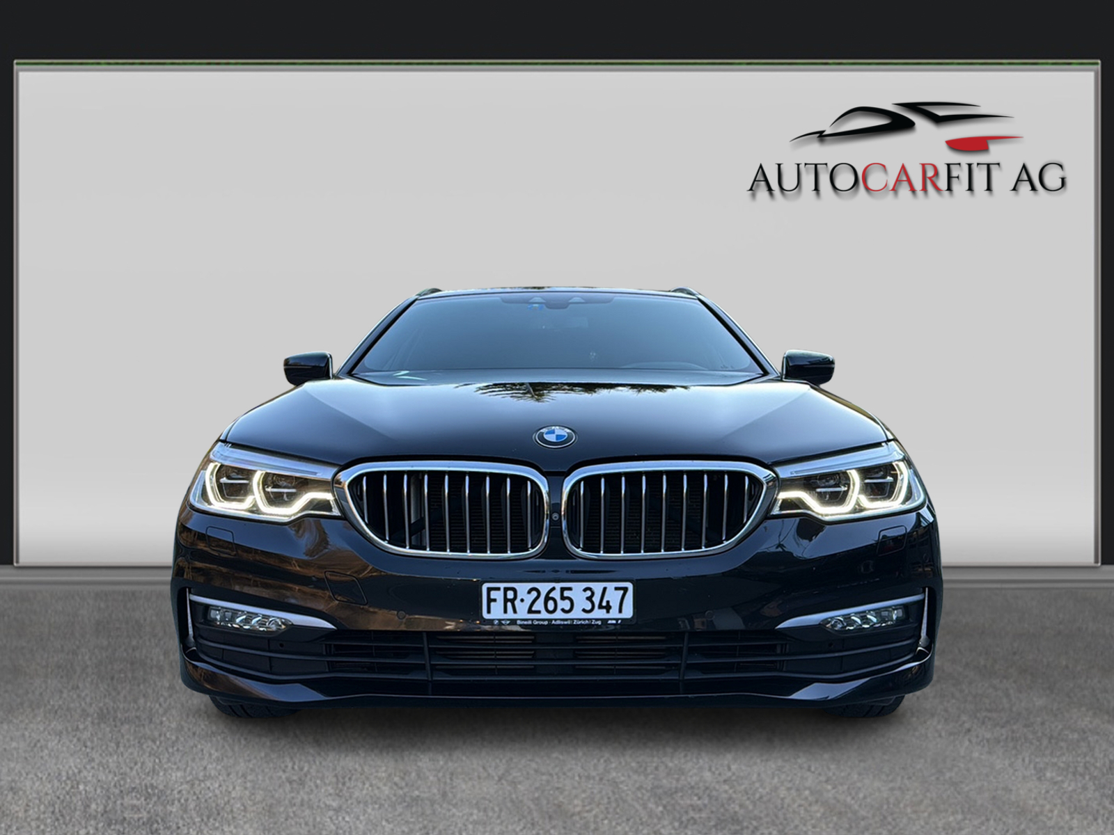 BMW 530d xDrive Touring Steptronic-image-1
