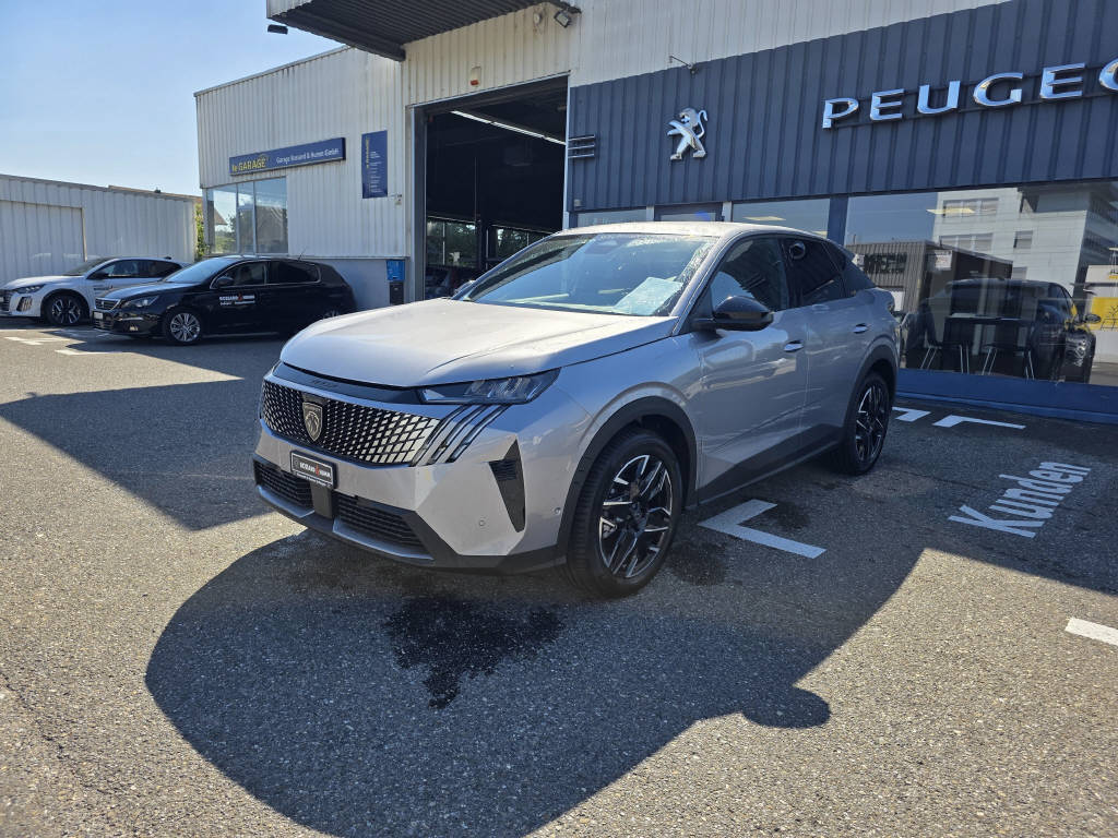 PEUGEOT 3008 1.2 Hybrid Allure-image-3
