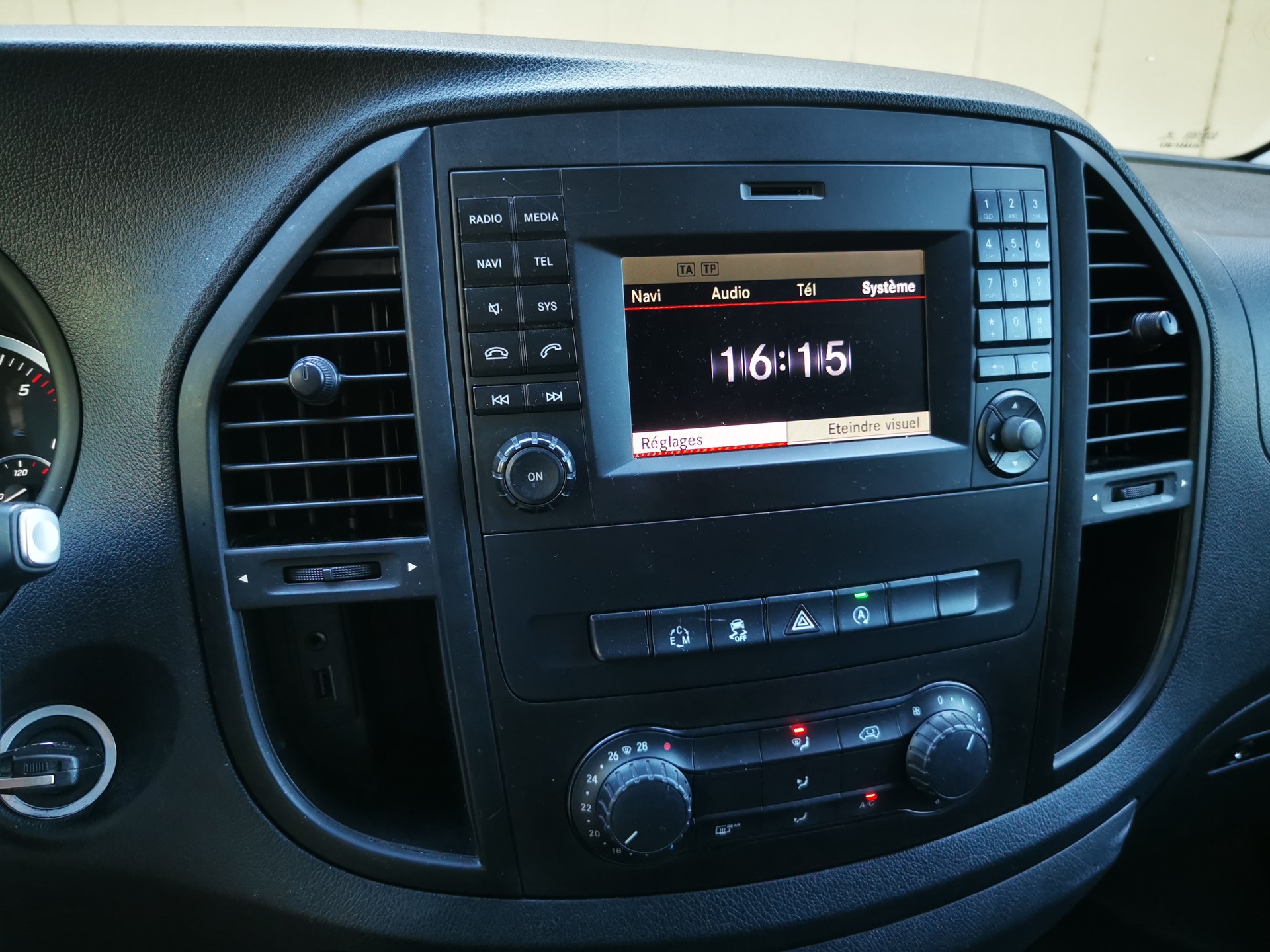 MERCEDES-BENZ Vito 116 BlueTEC L 4Matic 7G-Tronic Euro 6-image-7