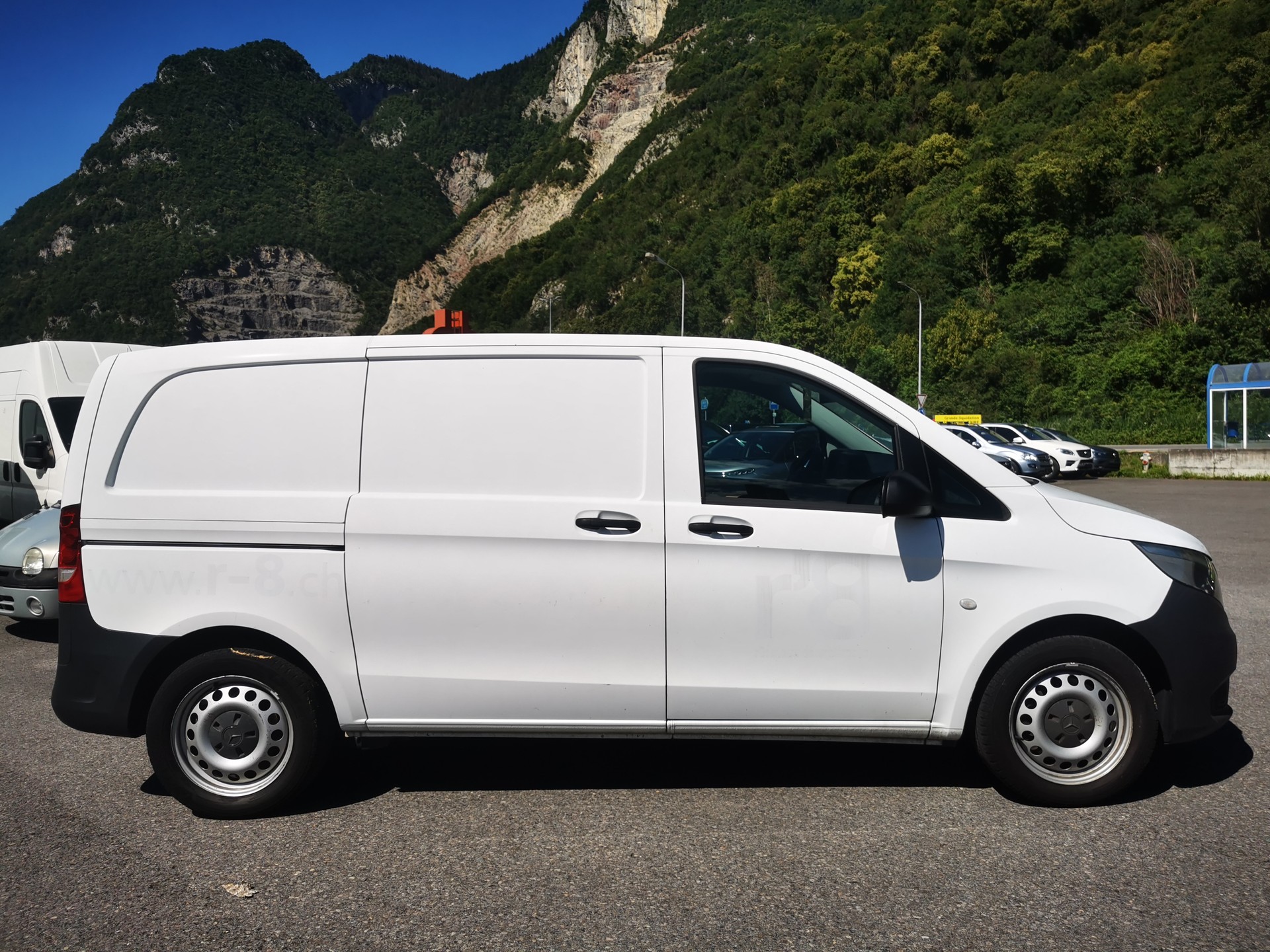 MERCEDES-BENZ Vito 116 BlueTEC L 4Matic 7G-Tronic Euro 6-image-3