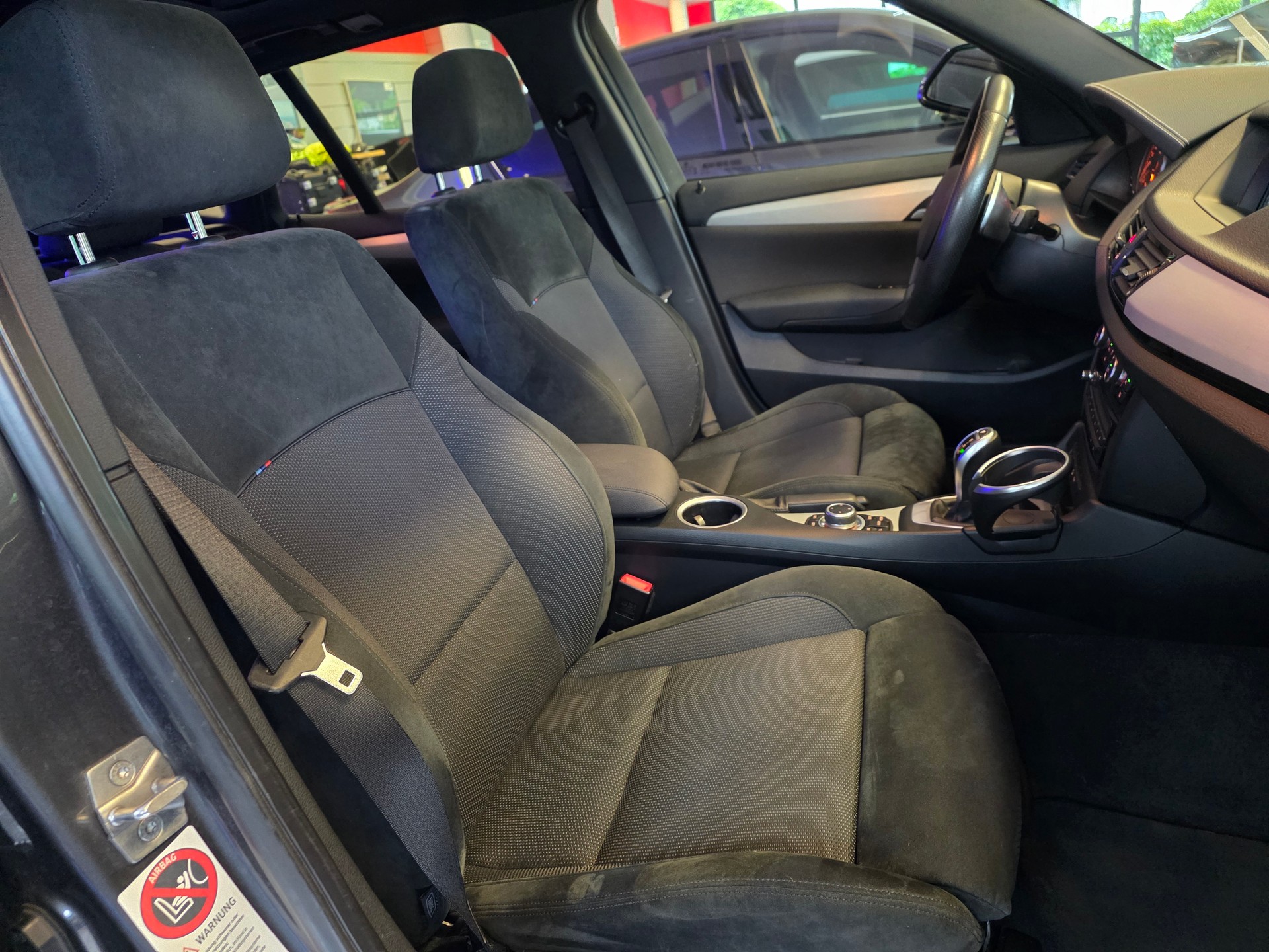BMW X1 25d xDrive M-Sportpaket-image-9