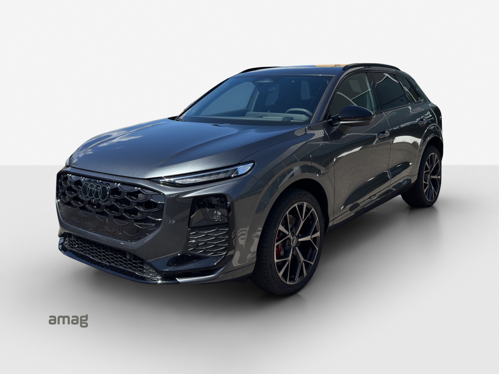 AUDI Q3 SUV e-hybrid 200 kW S tronig-image-0