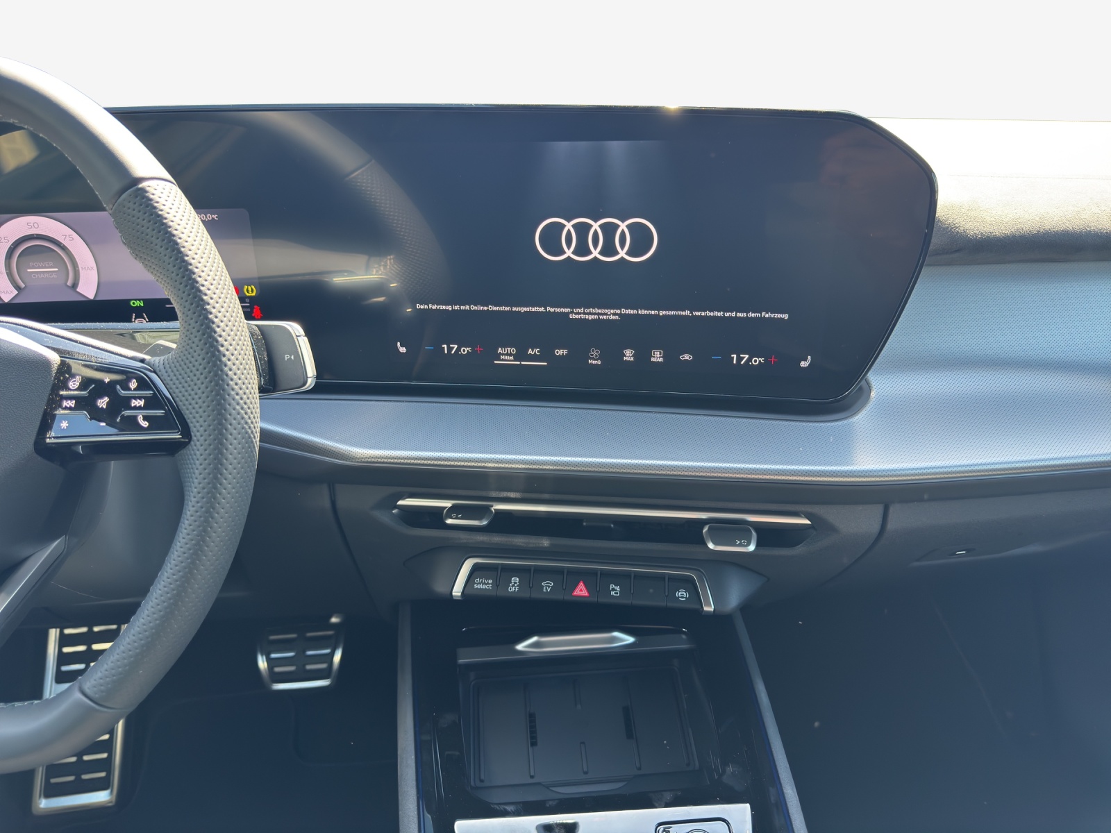 AUDI Q3 SUV e-hybrid 200 kW S tronig-image-10