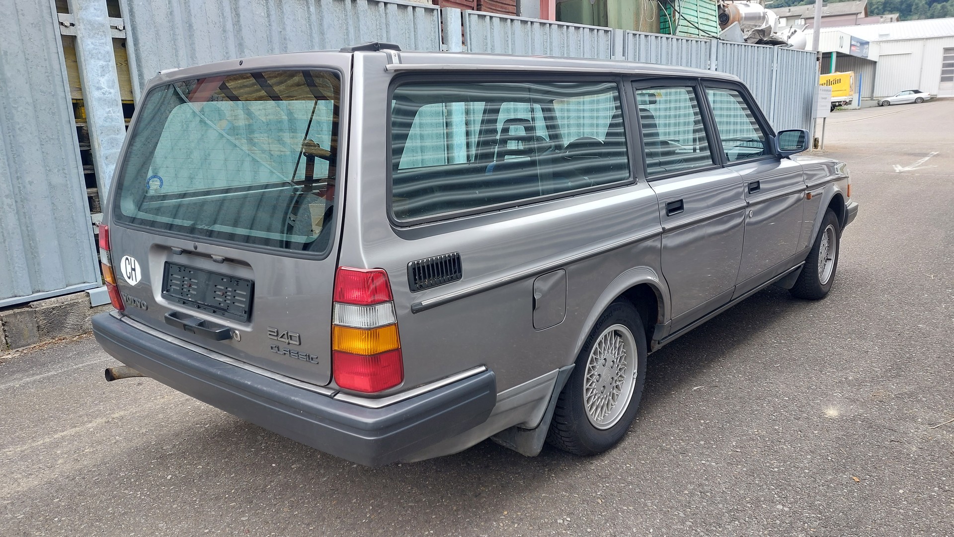 VOLVO 240 2.3 Classic-image-4