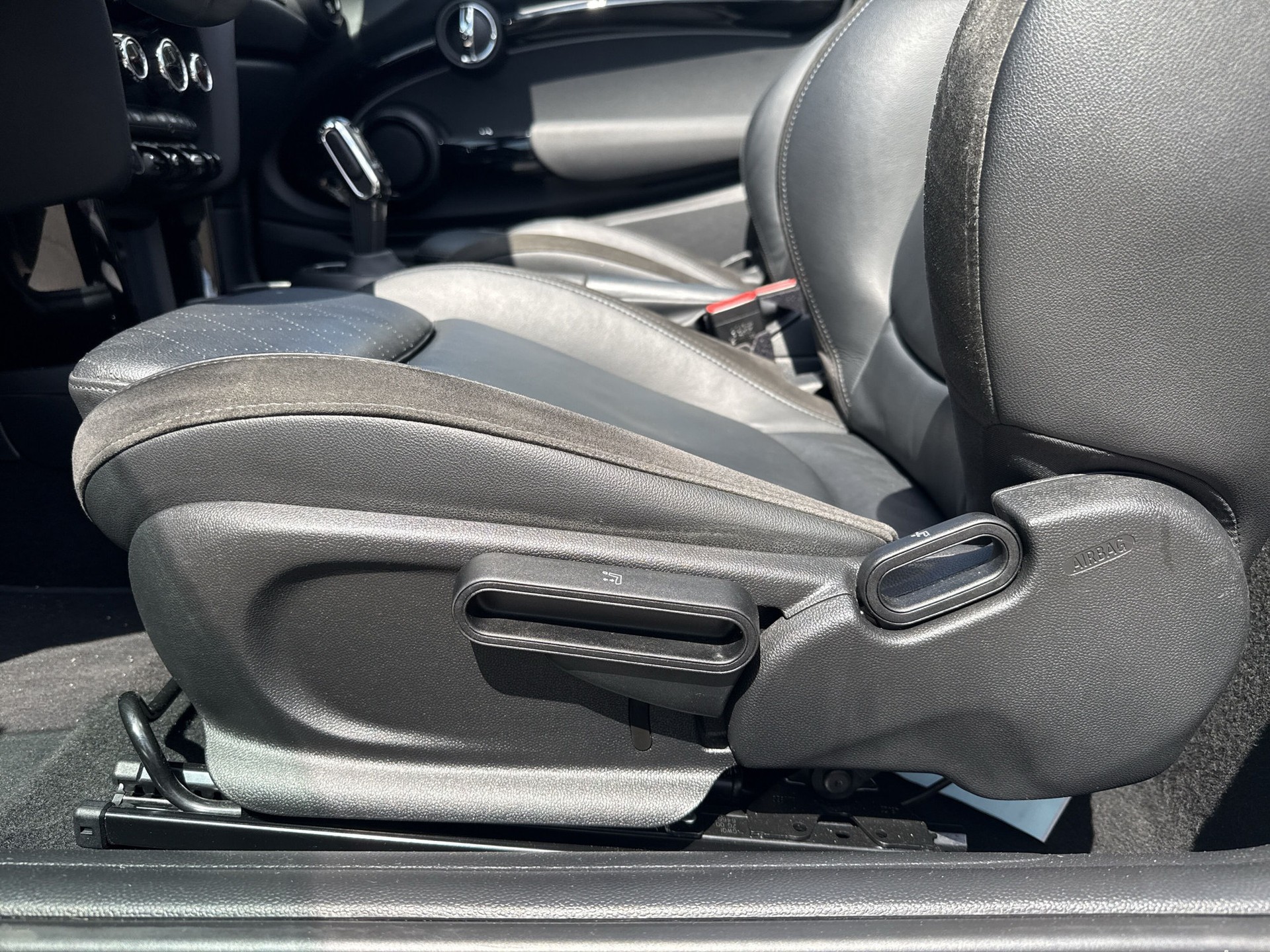MINI Cooper S Cabriolet DKG-image-17