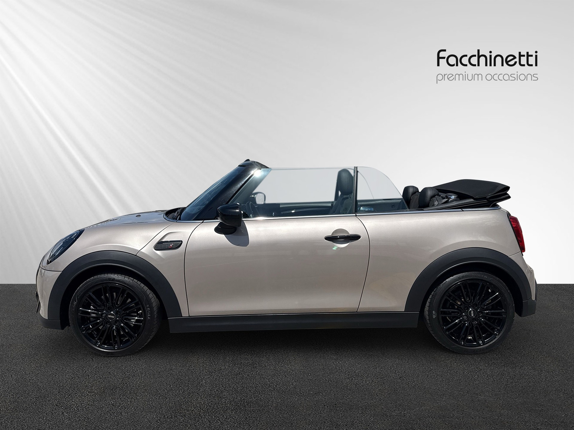 MINI Cooper S Cabriolet DKG-showroom-element-1