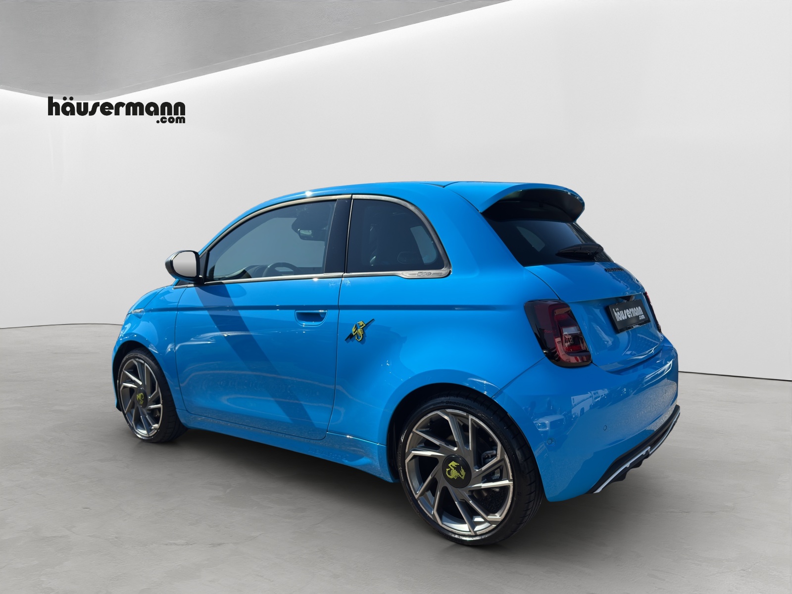 FIAT 500 Abarth Turismo-showroom-element-3