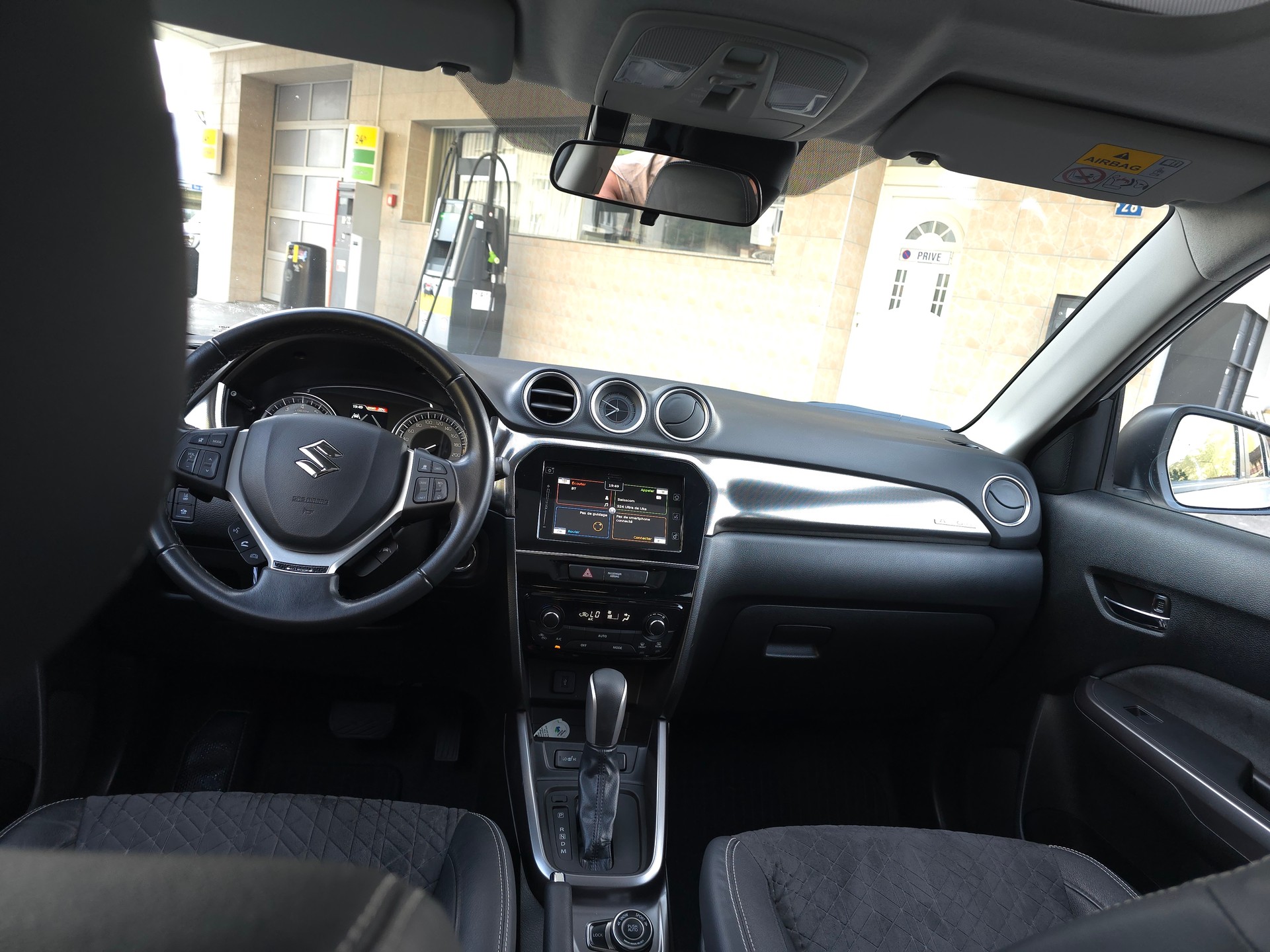SUZUKI Vitara 1.4 Boosterjet Generation Hybrid Automatic-image-9