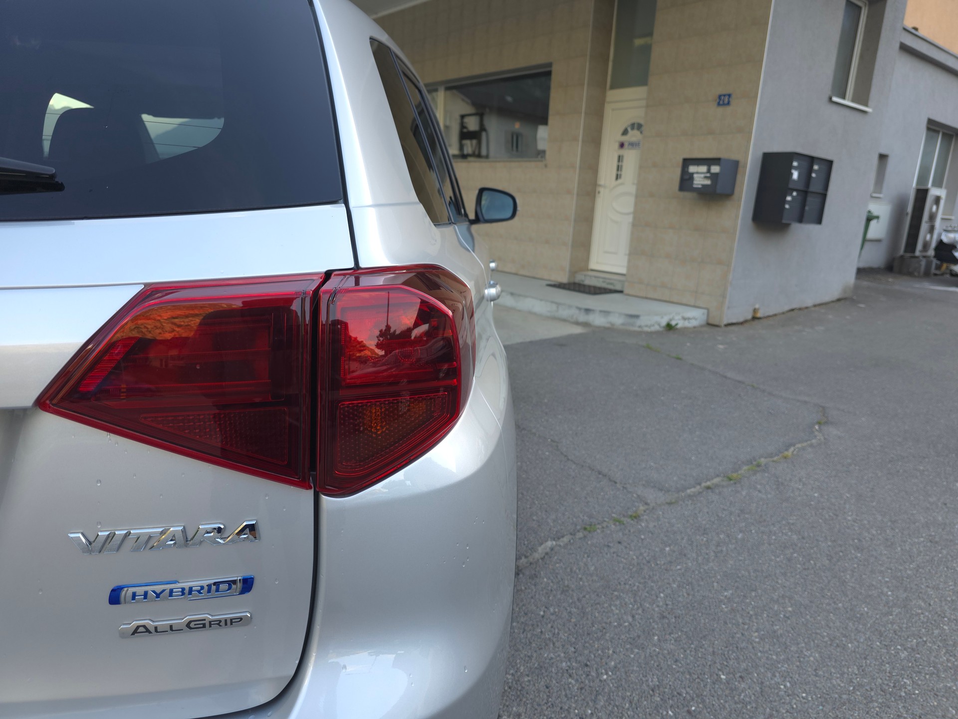 SUZUKI Vitara 1.4 Boosterjet Generation Hybrid Automatic-image-7